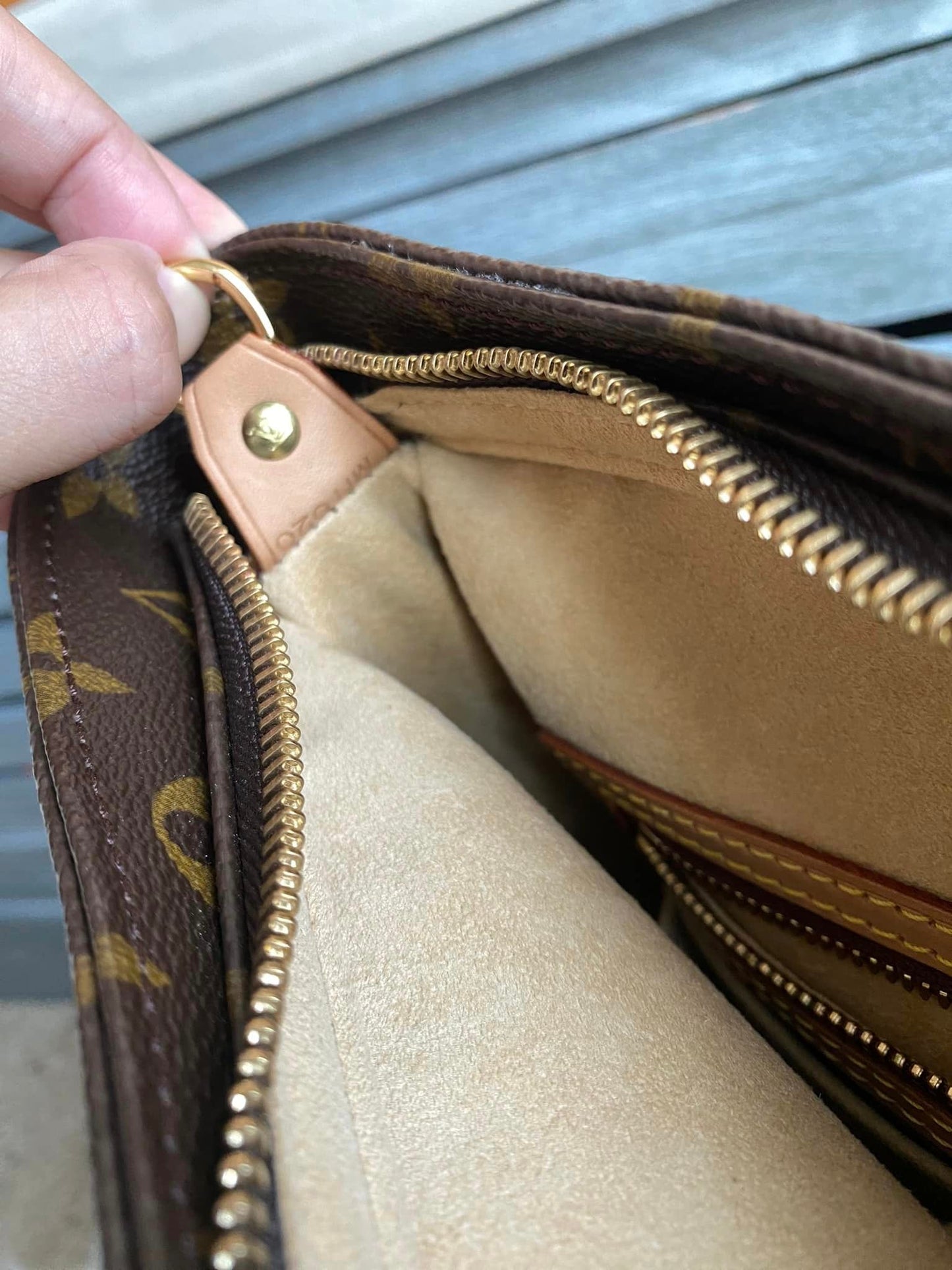 Louis Vuitton Looping GM