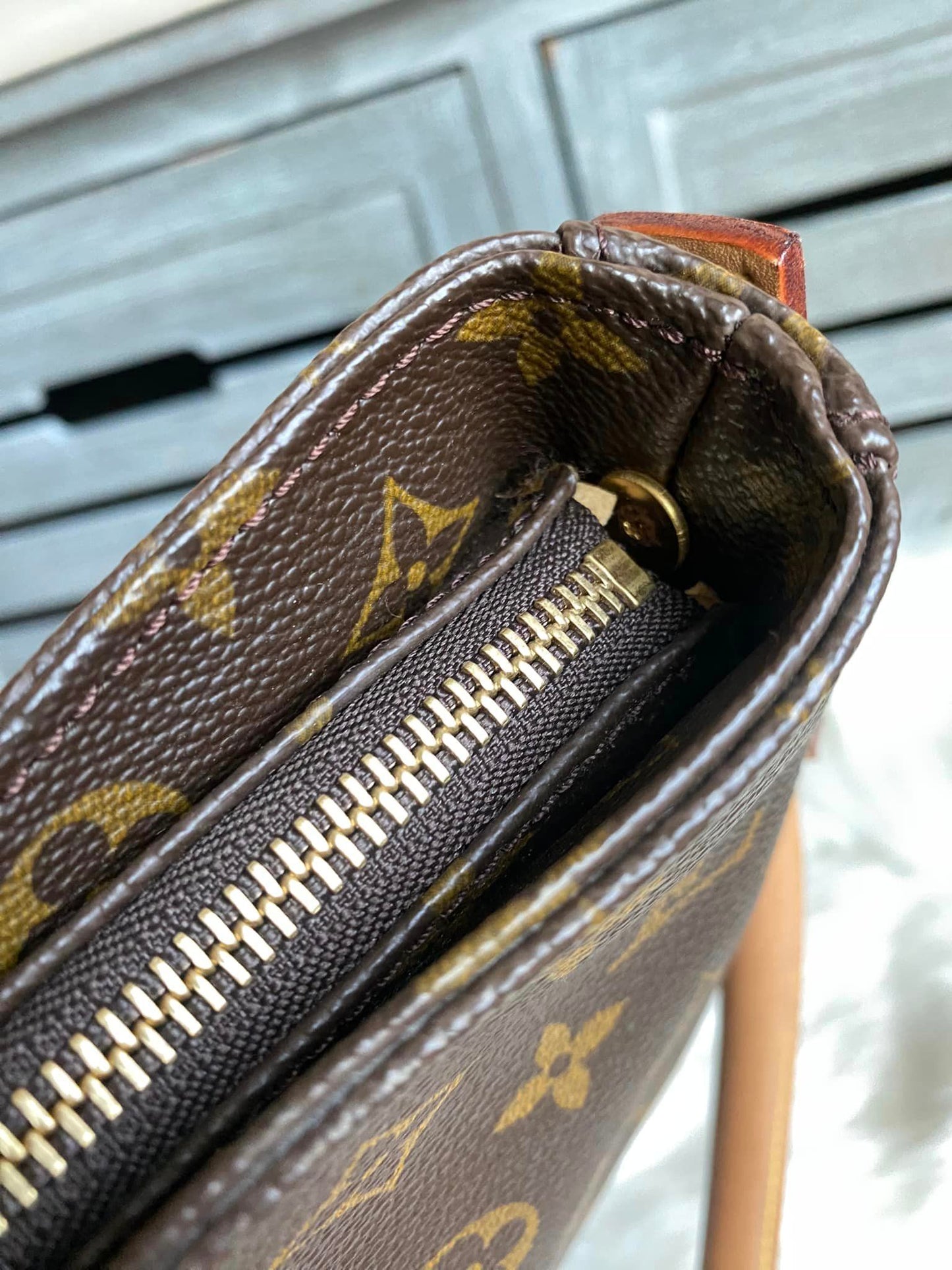 Louis Vuitton Looping GM