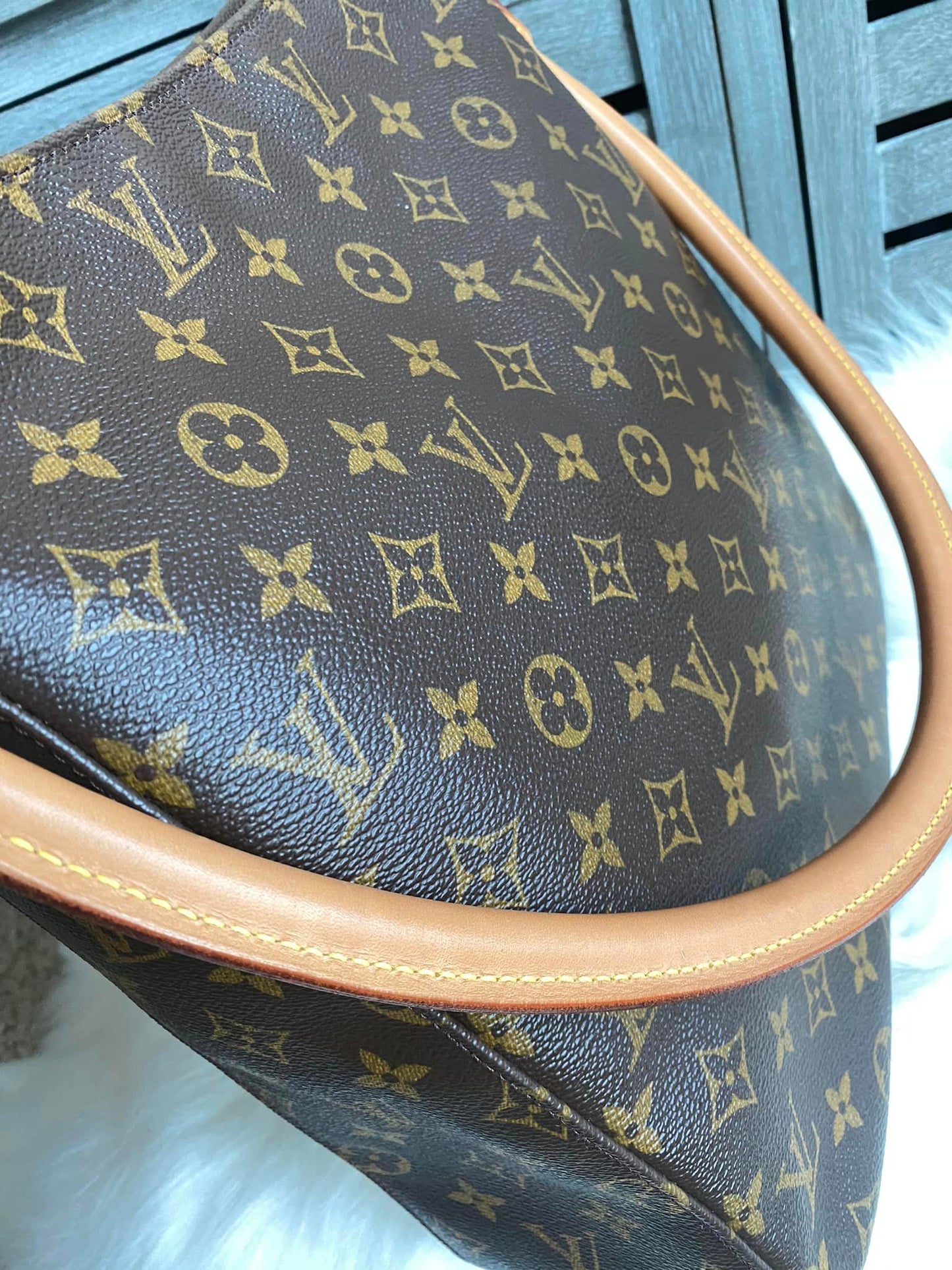 Louis Vuitton Looping GM