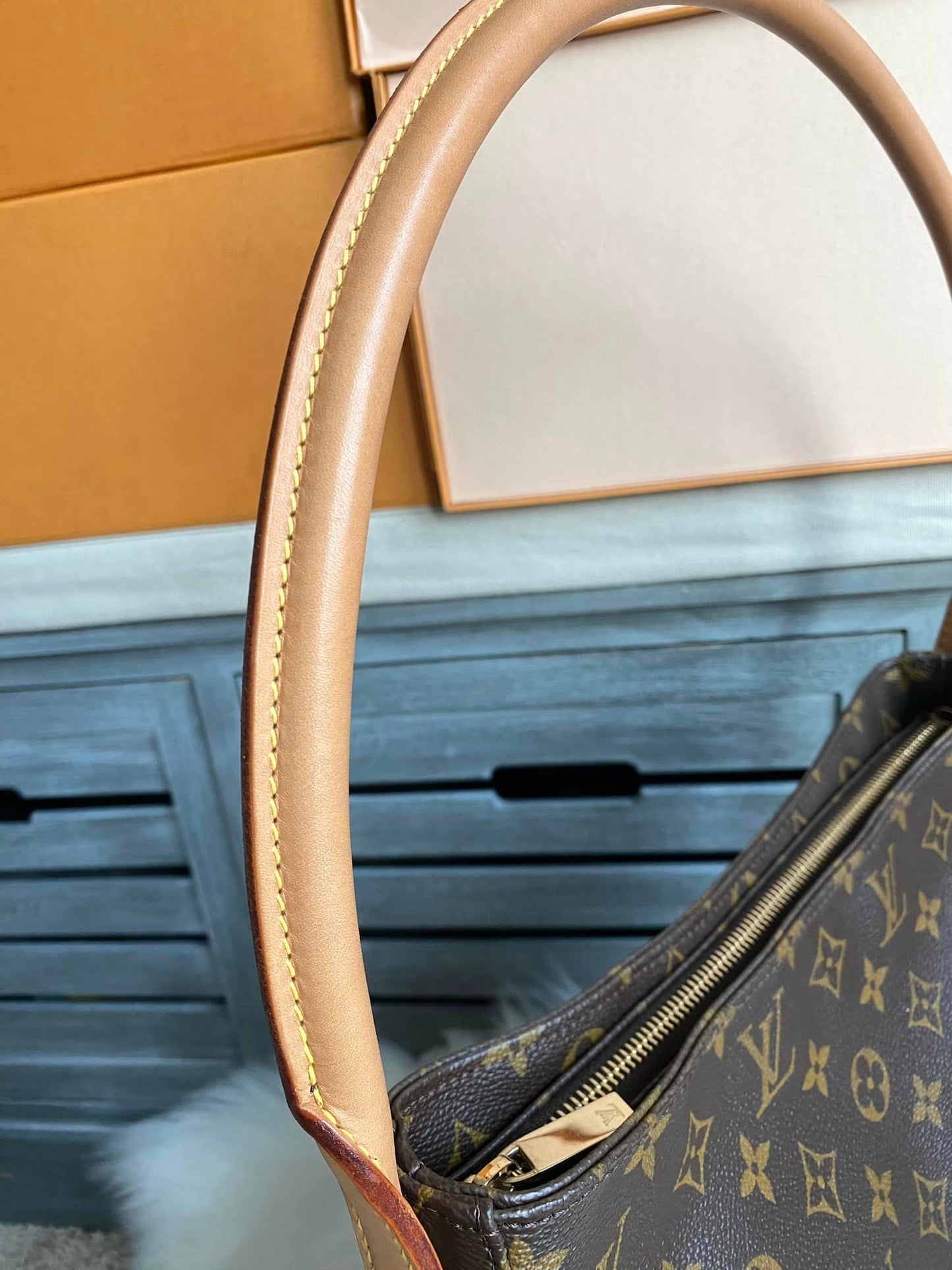 Louis Vuitton Looping GM