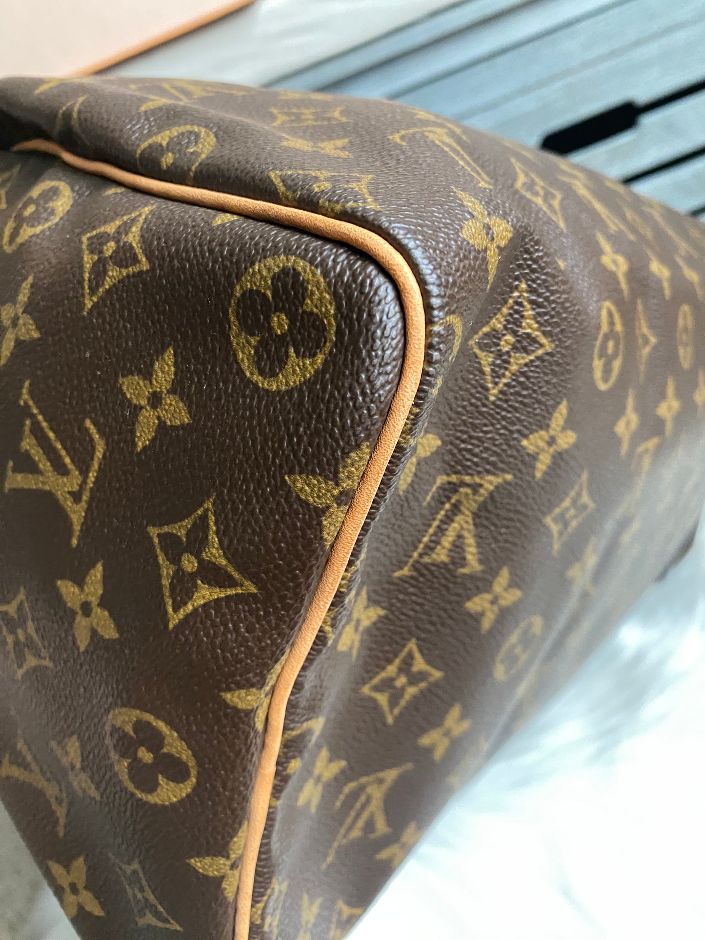 Louis Vuitton Speedy 40