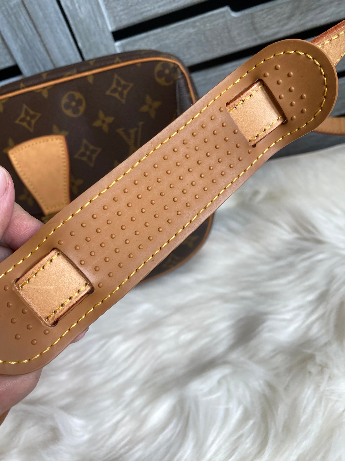 Louis Vuitton Jeune Fille GM