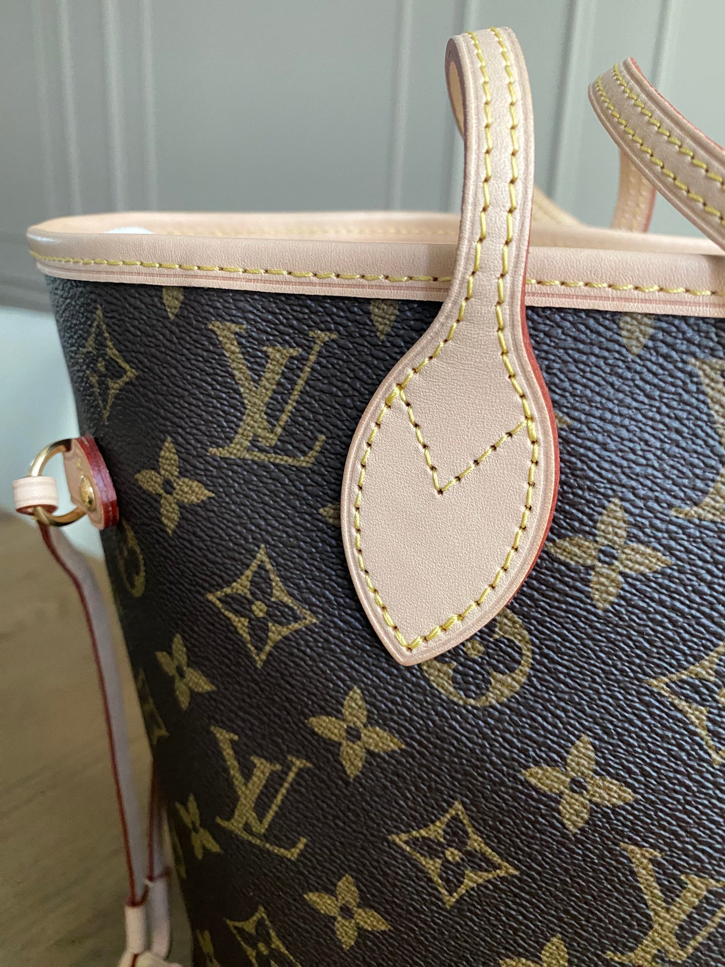 Louis Vuitton Neverfull MM - Rose Beige