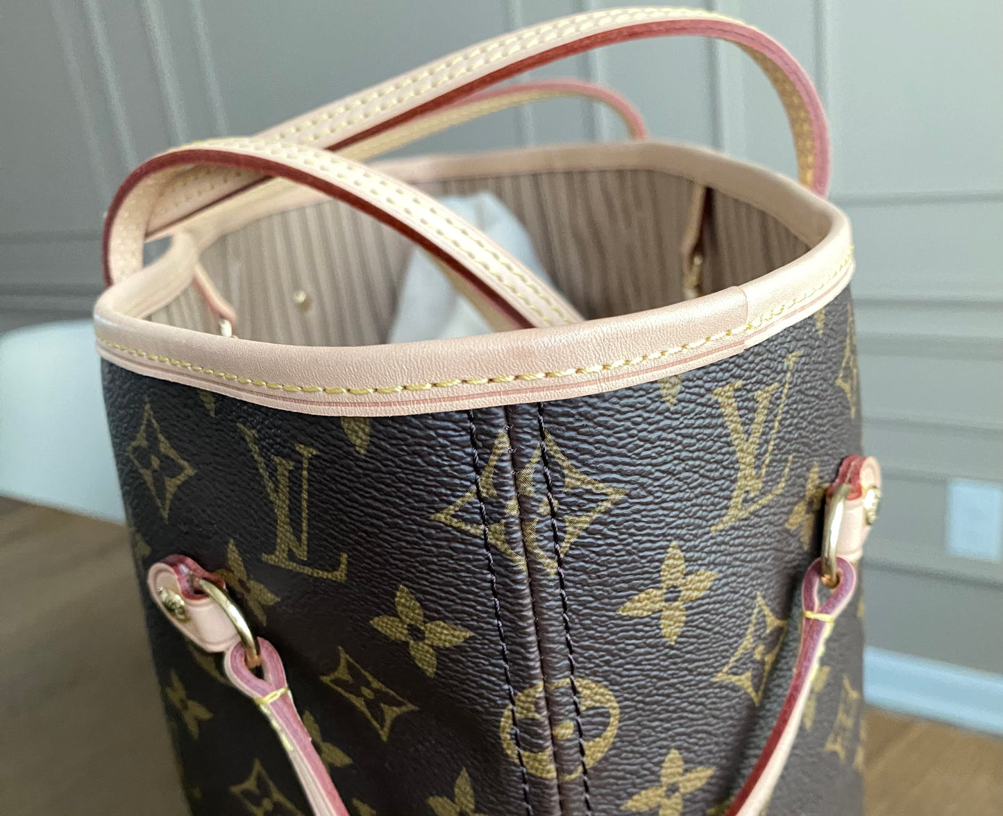 Louis Vuitton Neverfull MM - Rose Beige