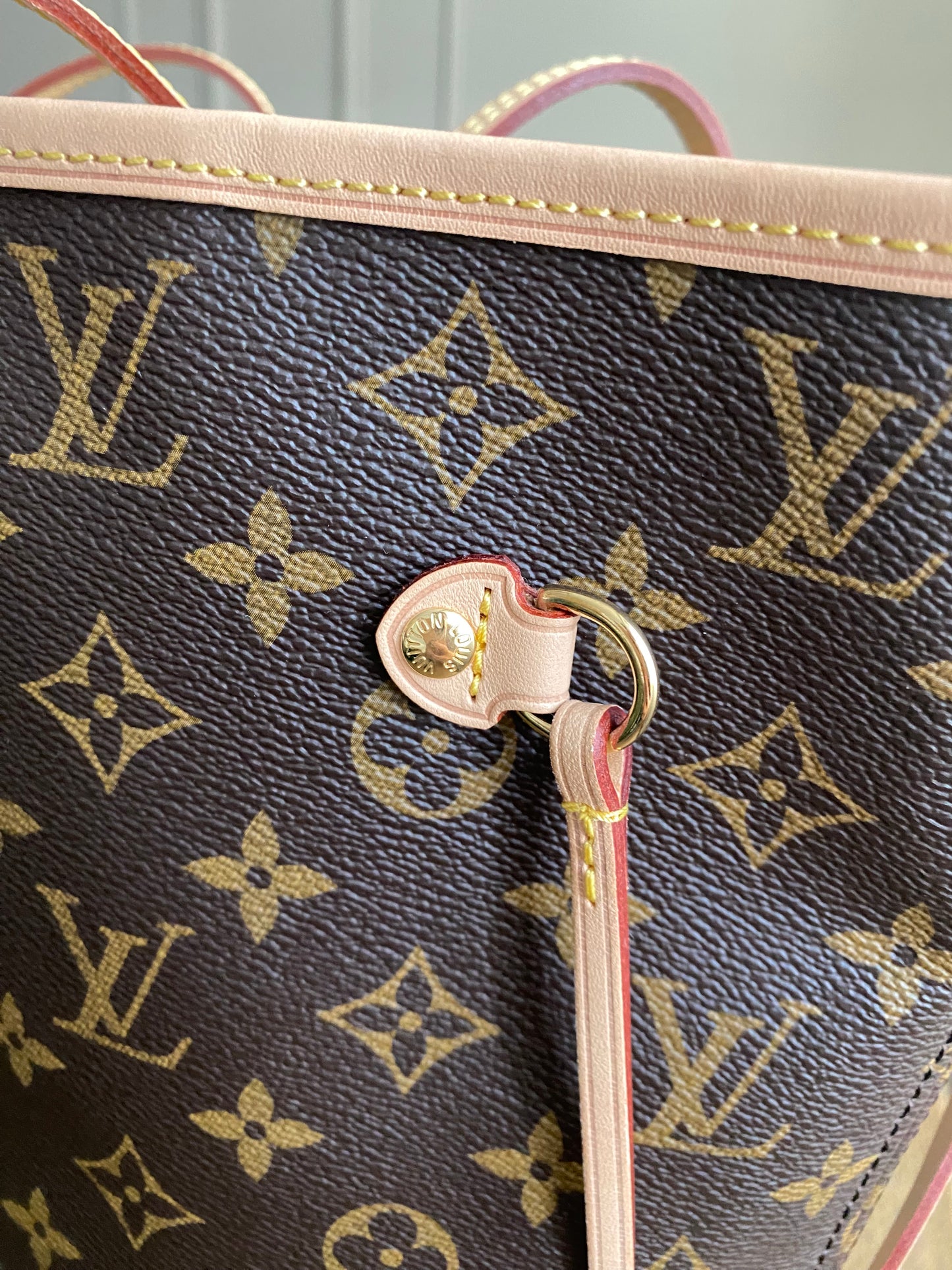 Louis Vuitton Neverfull MM - Rose Beige
