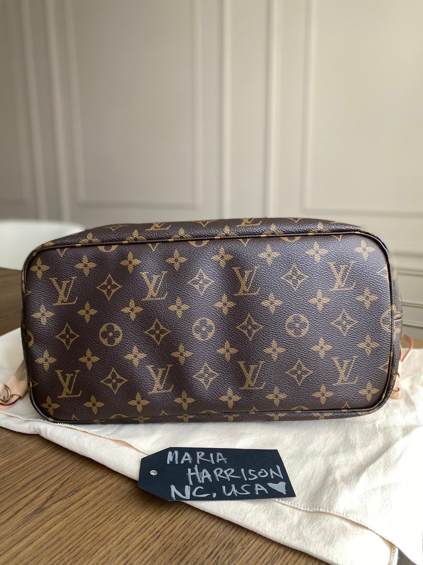 Louis Vuitton Neverfull MM - Rose Beige