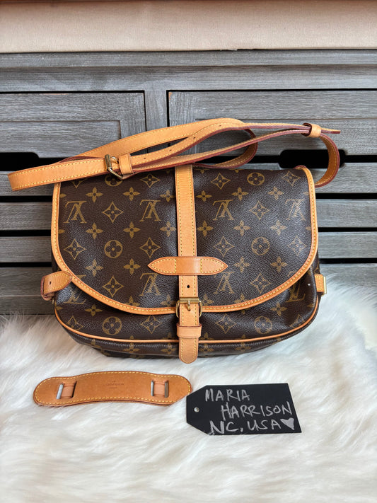 Louis Vuitton Saumur 30
