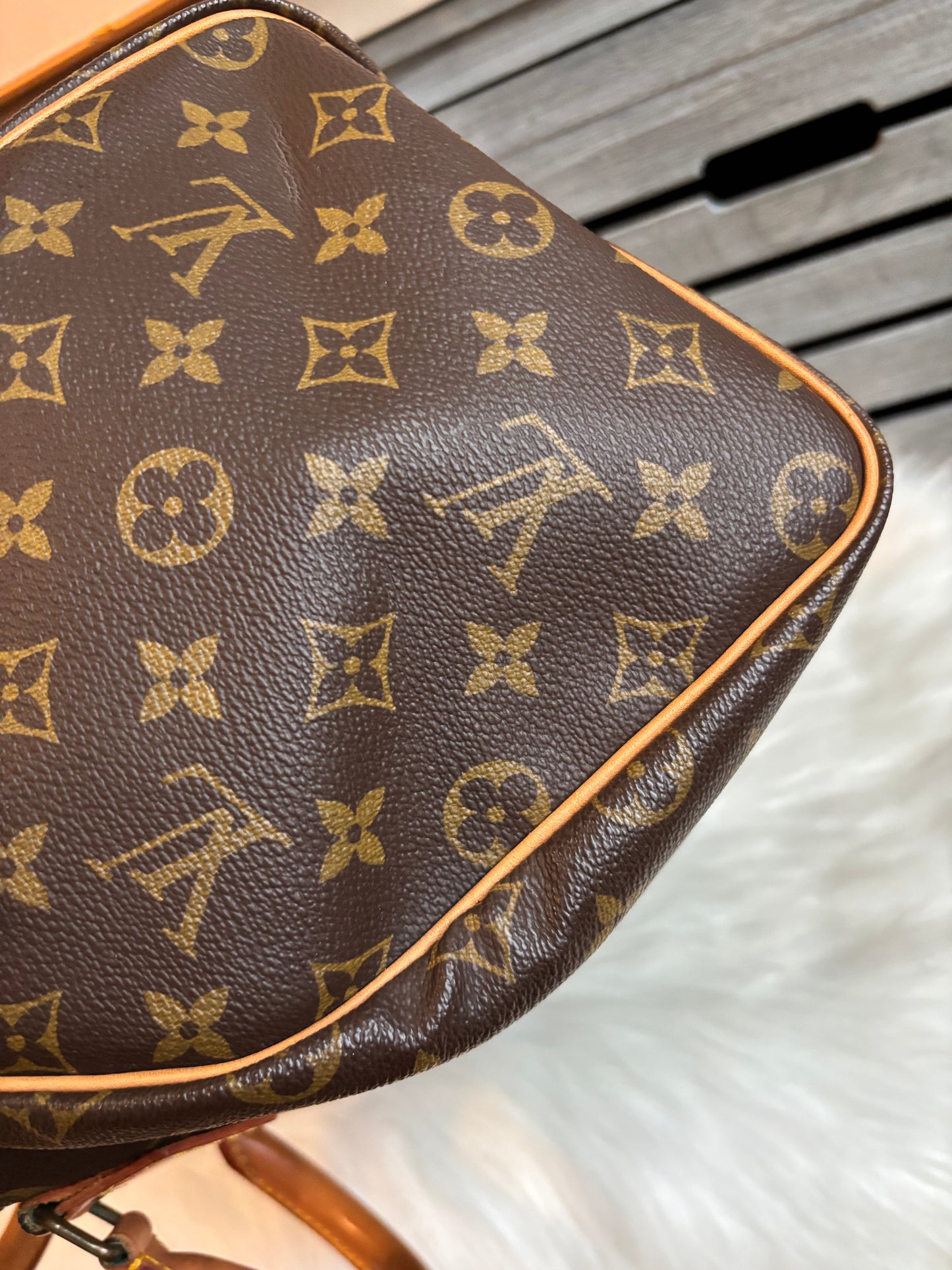 Louis Vuitton Speedy 30