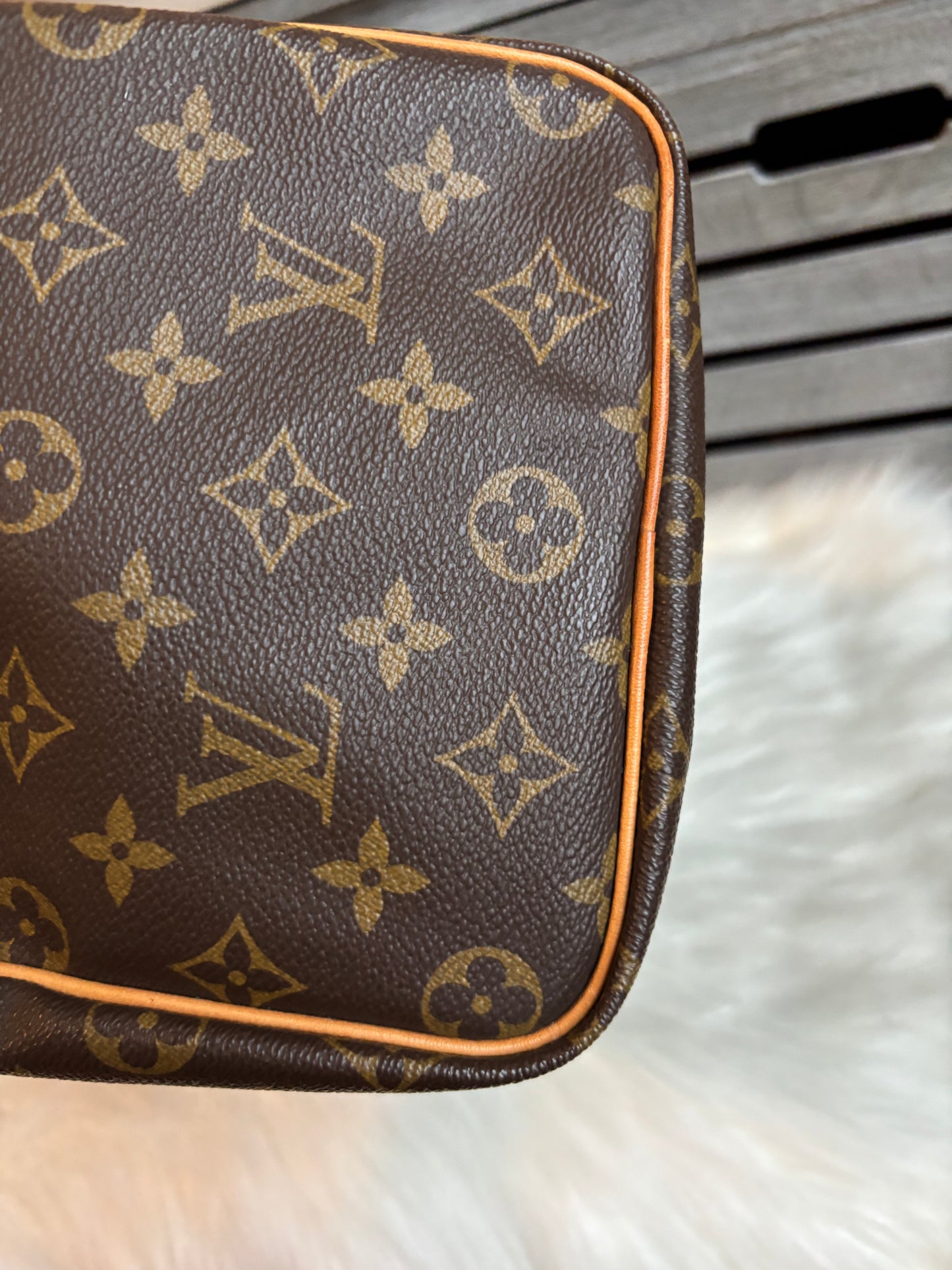 Louis Vuitton Speedy 30