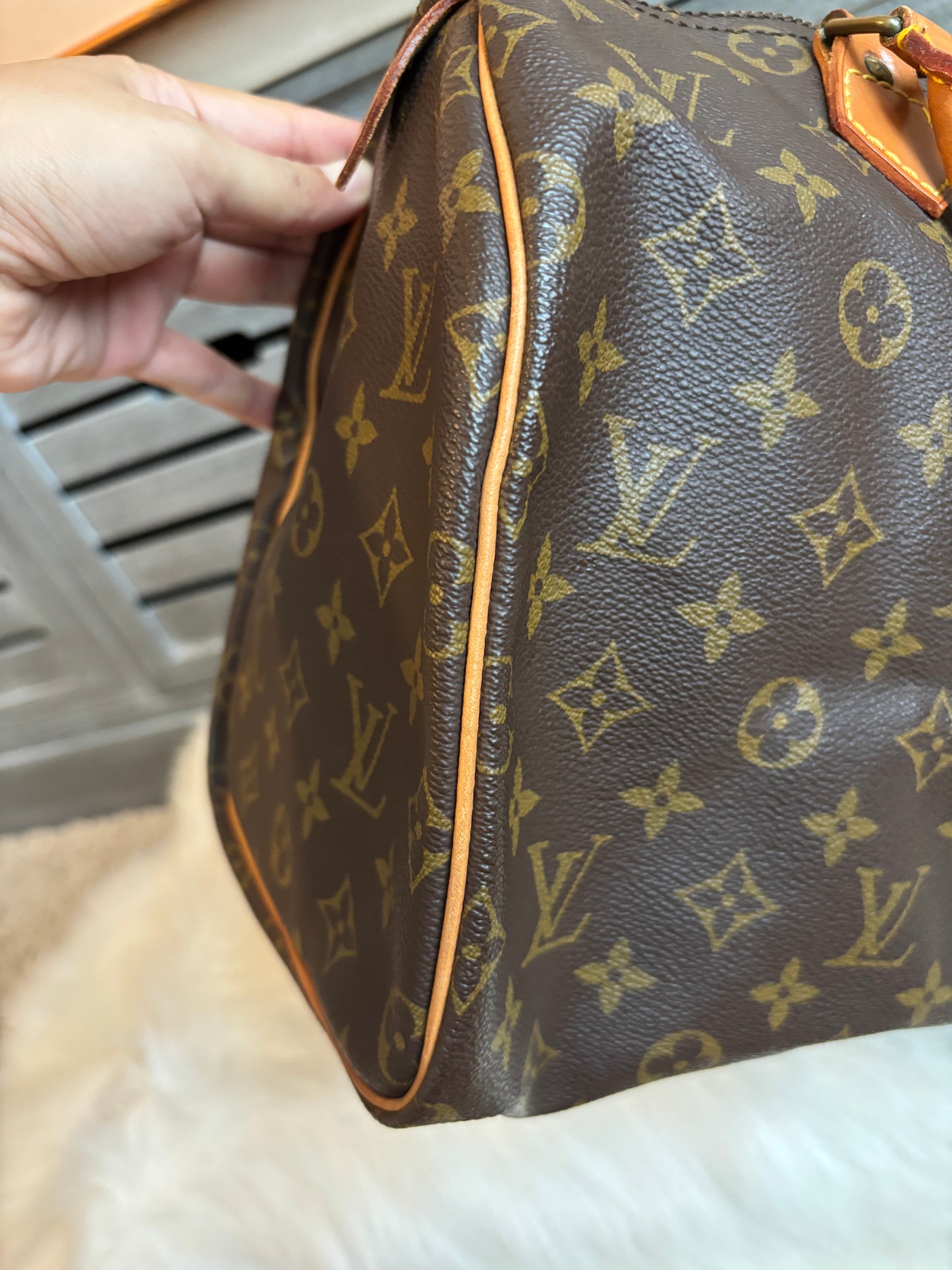 Louis Vuitton Speedy 30