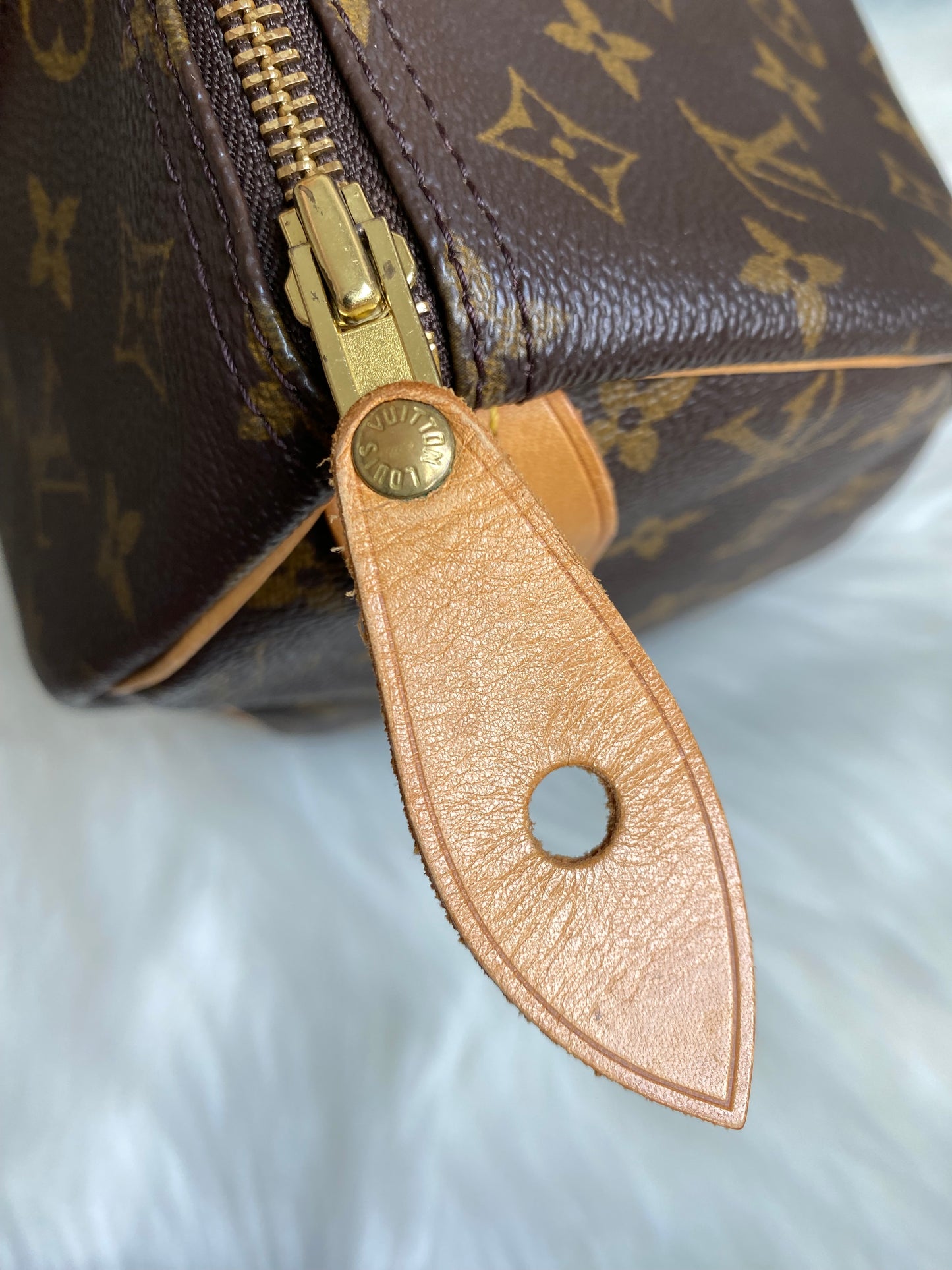 Louis Vuitton Speedy 30