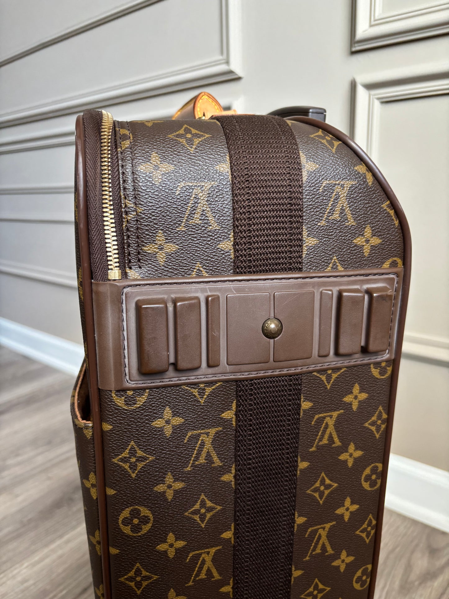 Louis Vuitton Pegase 55 Rolling Luggage