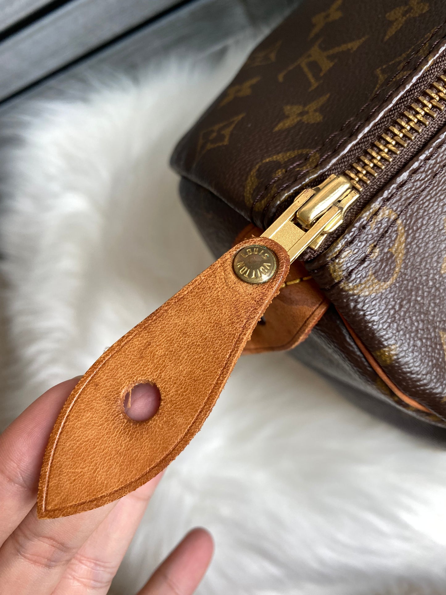 Louis Vuitton Speedy 35