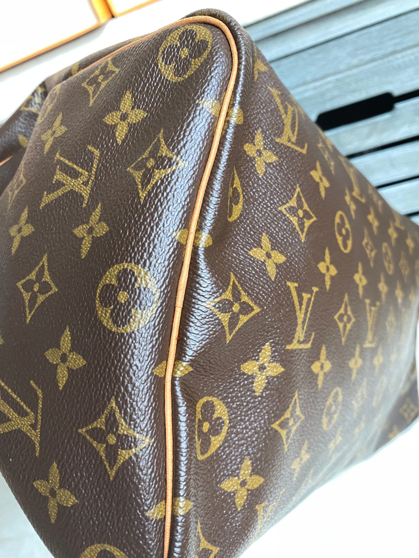 Louis Vuitton Speedy 35
