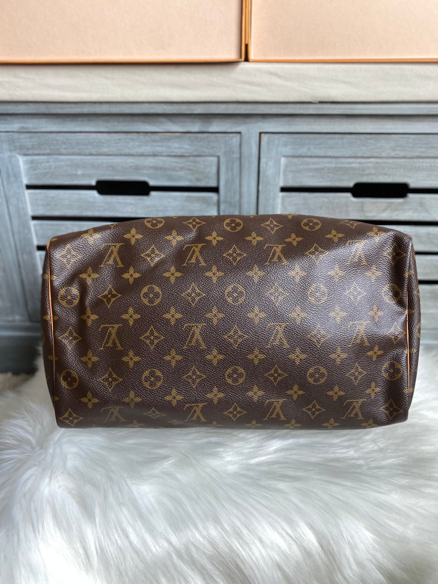 Louis Vuitton Speedy 35