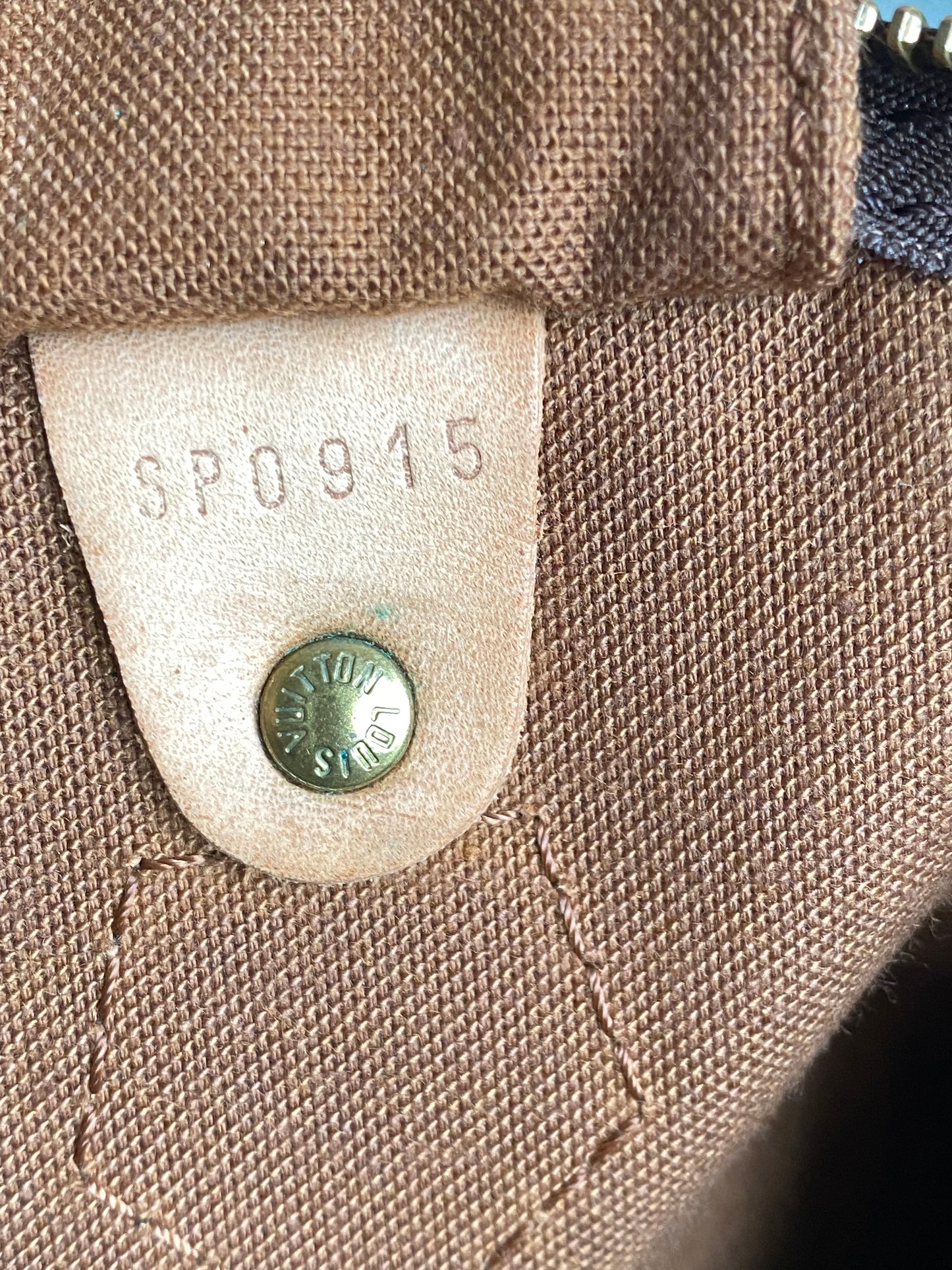Louis Vuitton Speedy 35