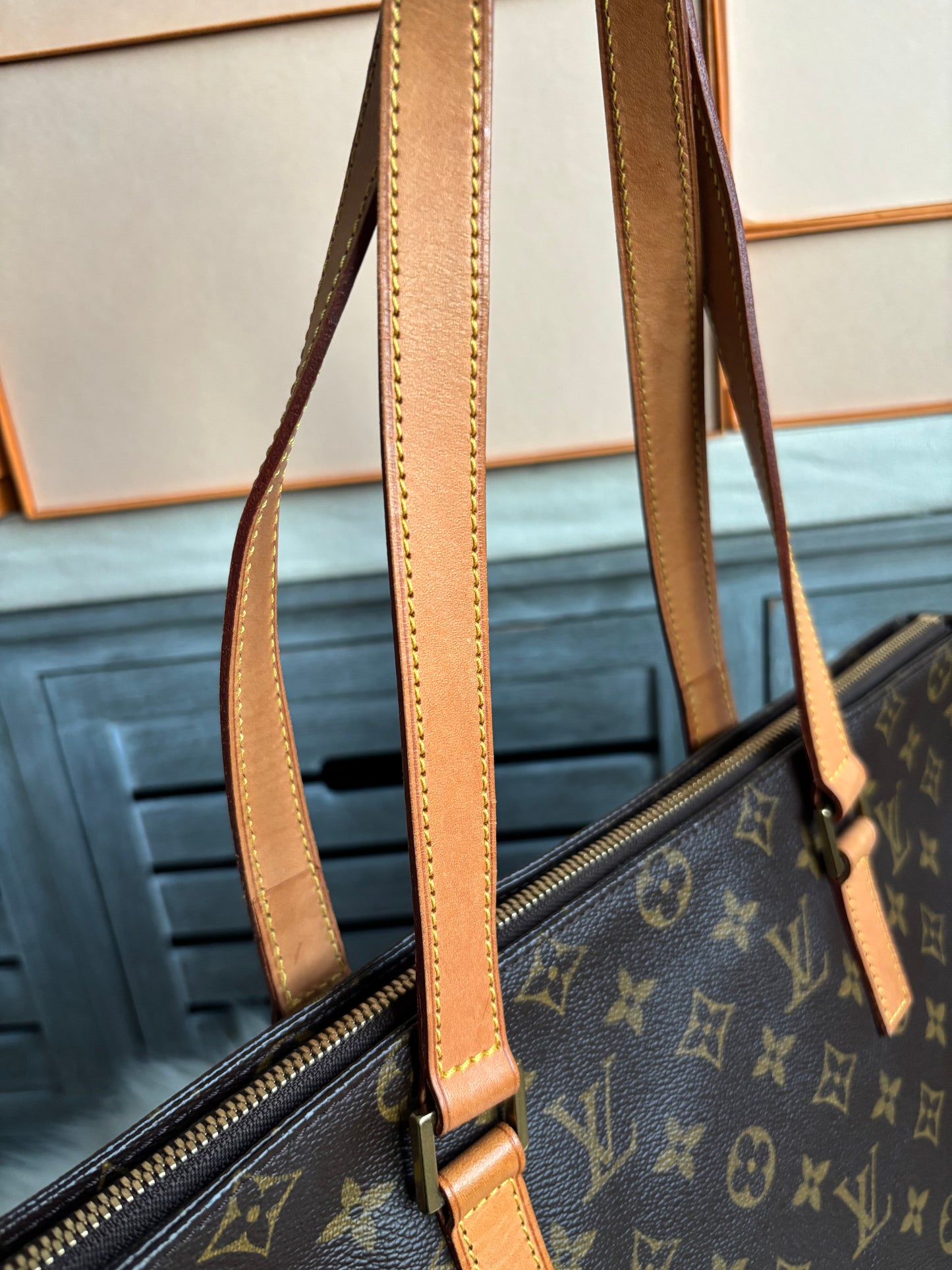 Louis Vuitton Cabas Mezzo