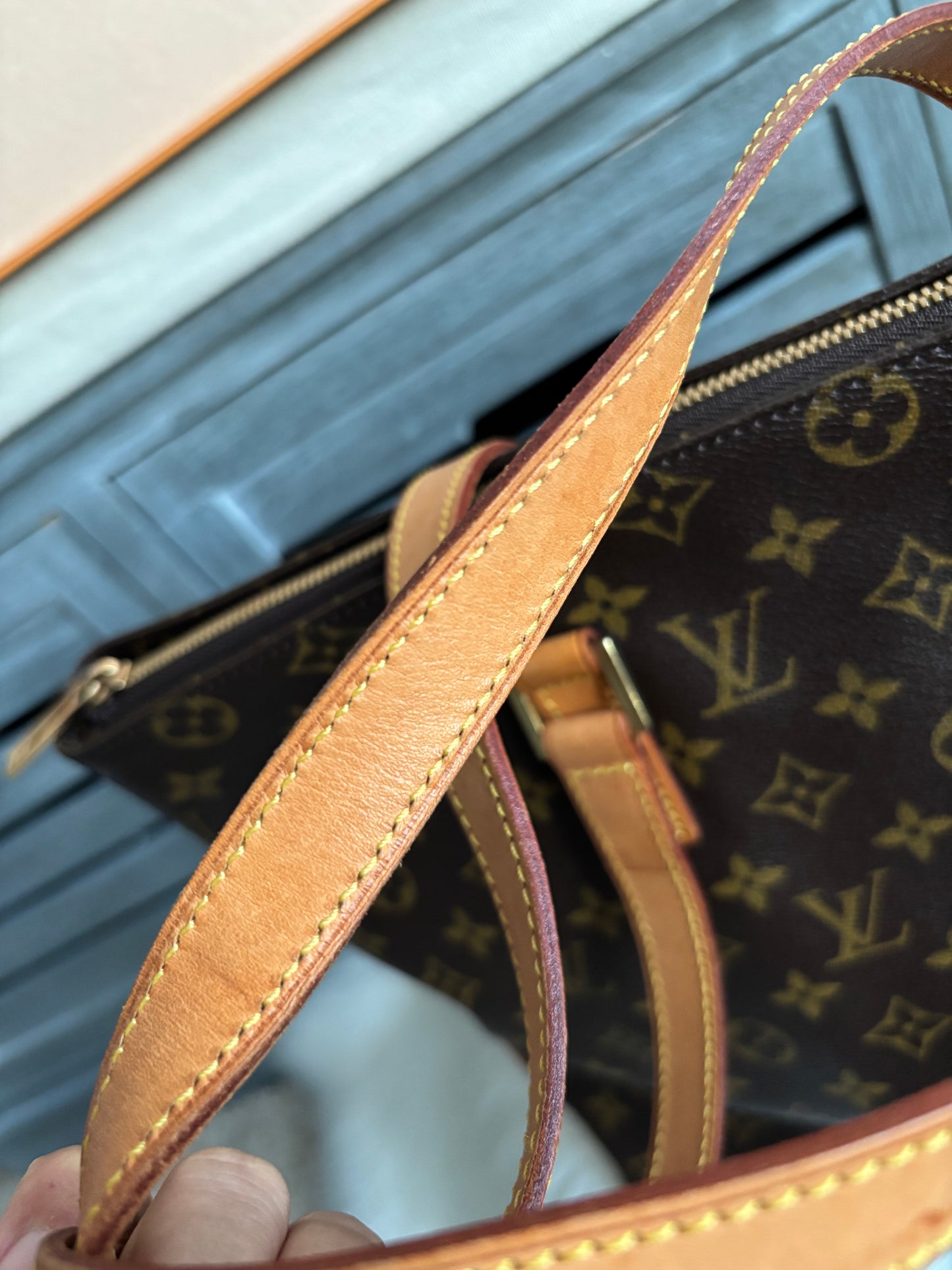 Louis Vuitton Cabas Mezzo