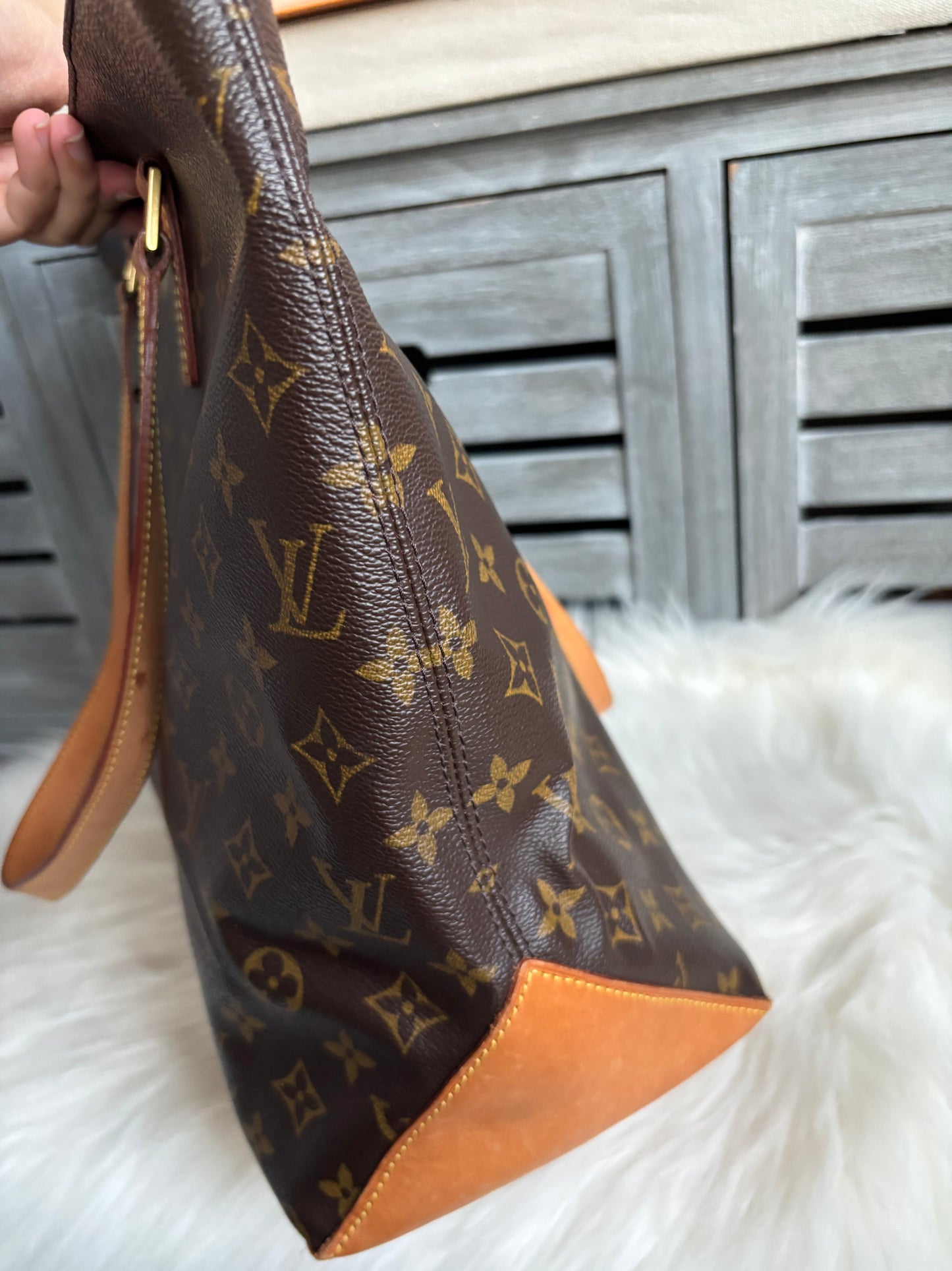 Louis Vuitton Cabas Mezzo