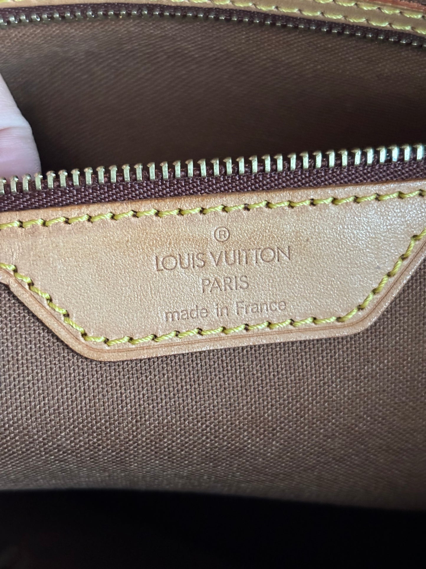 Louis Vuitton Cabas Mezzo