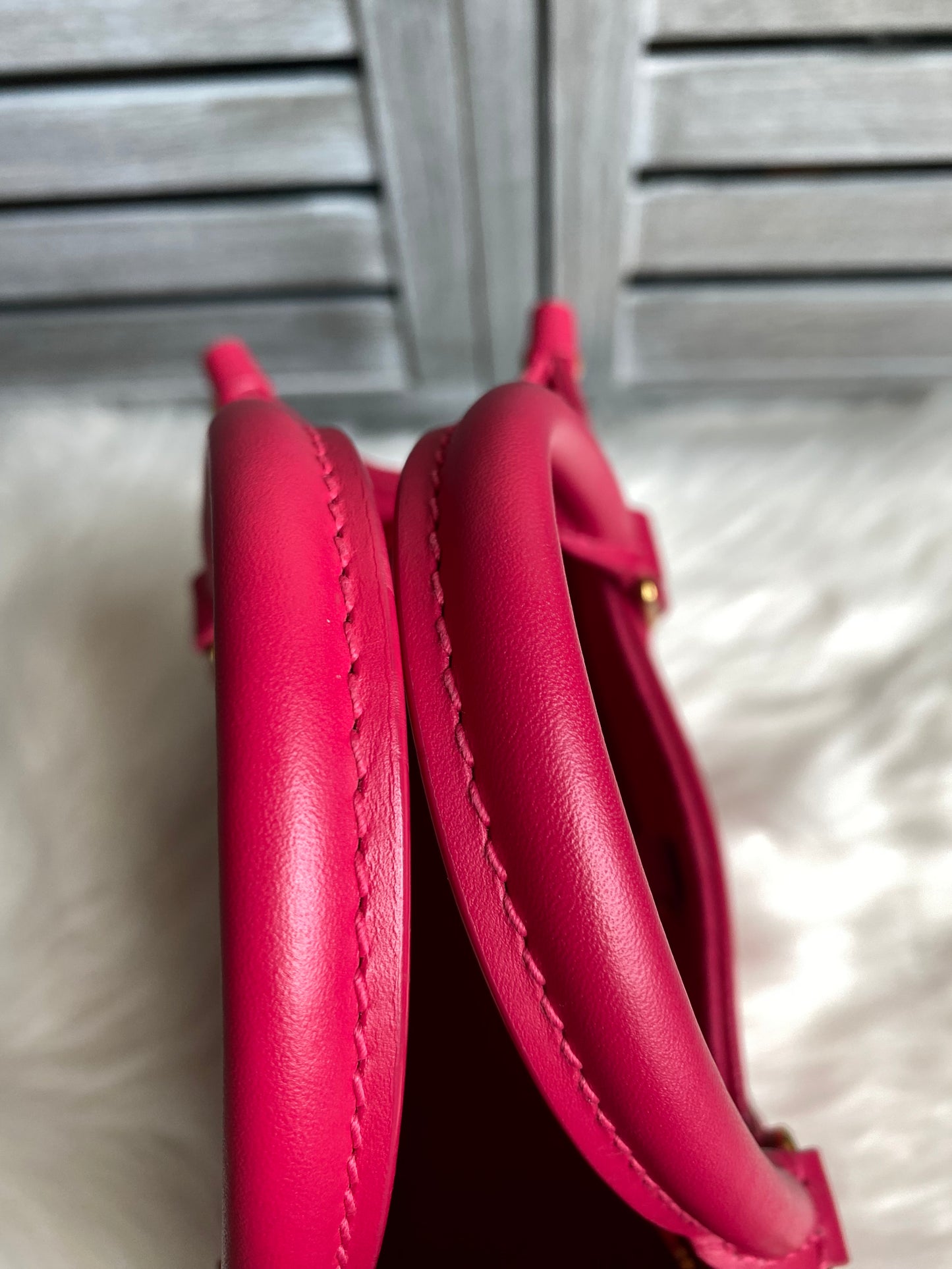 Louis Vuitton OnTheGo PM Freesia Pink Empreinte Leather