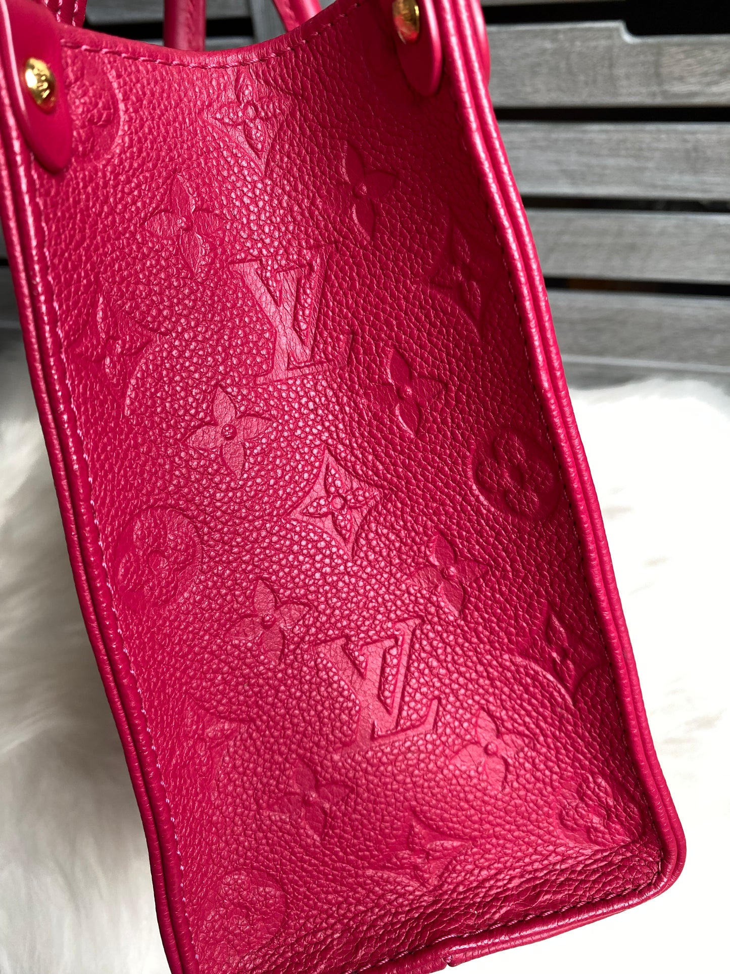Louis Vuitton OnTheGo PM Freesia Pink Empreinte Leather