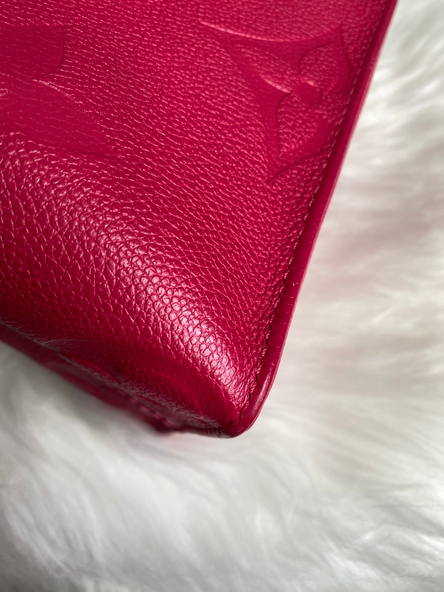 Louis Vuitton OnTheGo PM Freesia Pink Empreinte Leather