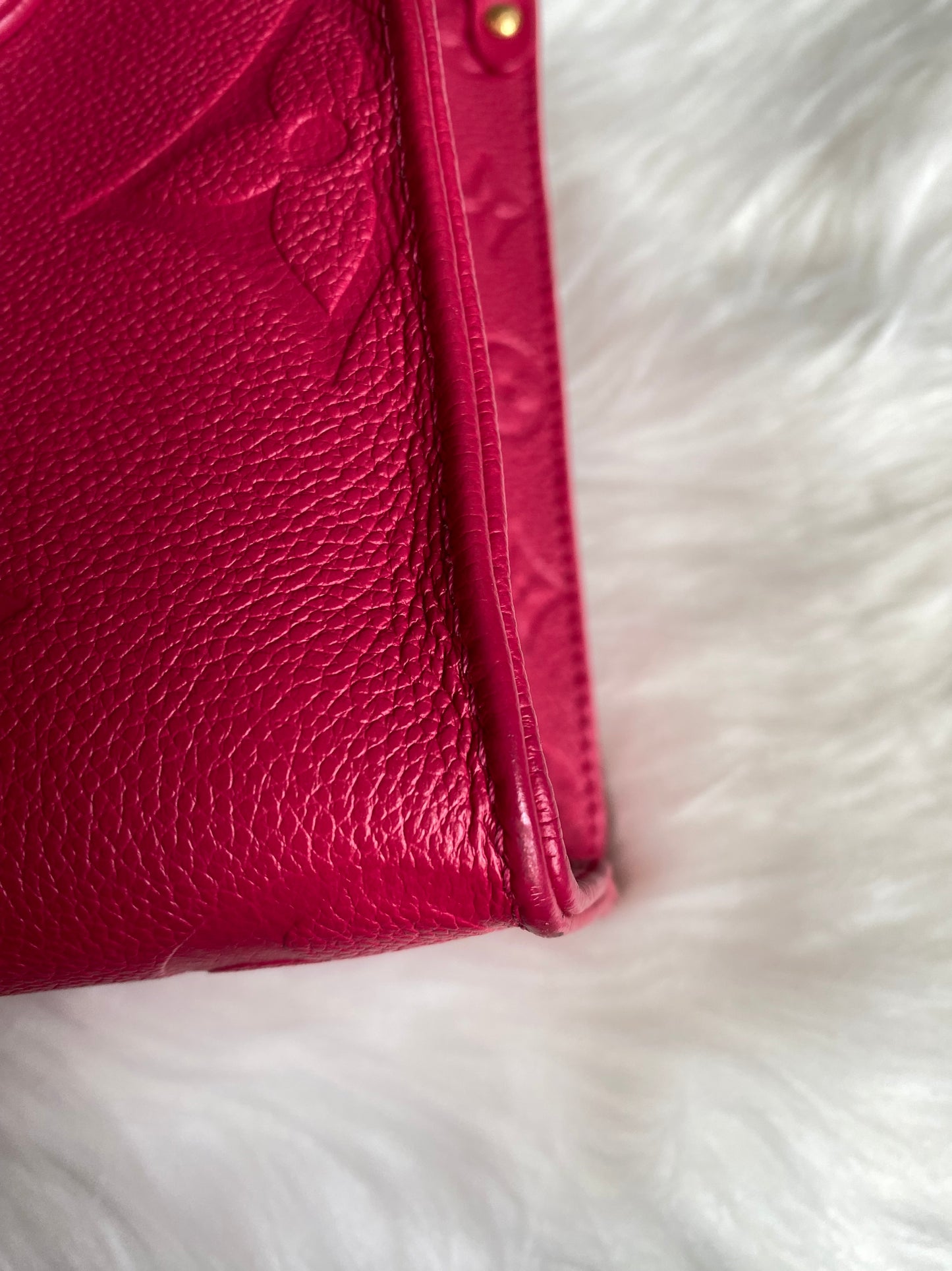 Louis Vuitton OnTheGo PM Freesia Pink Empreinte Leather