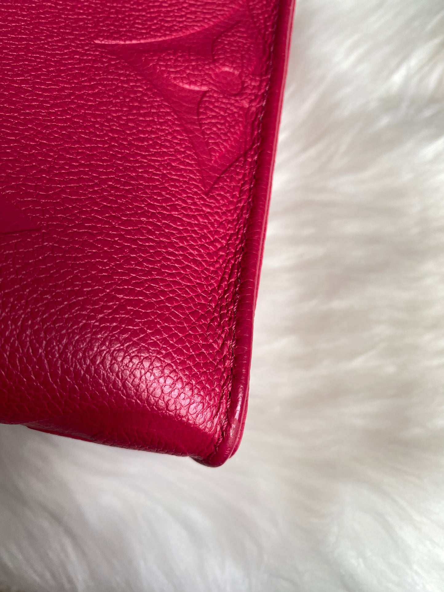 Louis Vuitton OnTheGo PM Freesia Pink Empreinte Leather