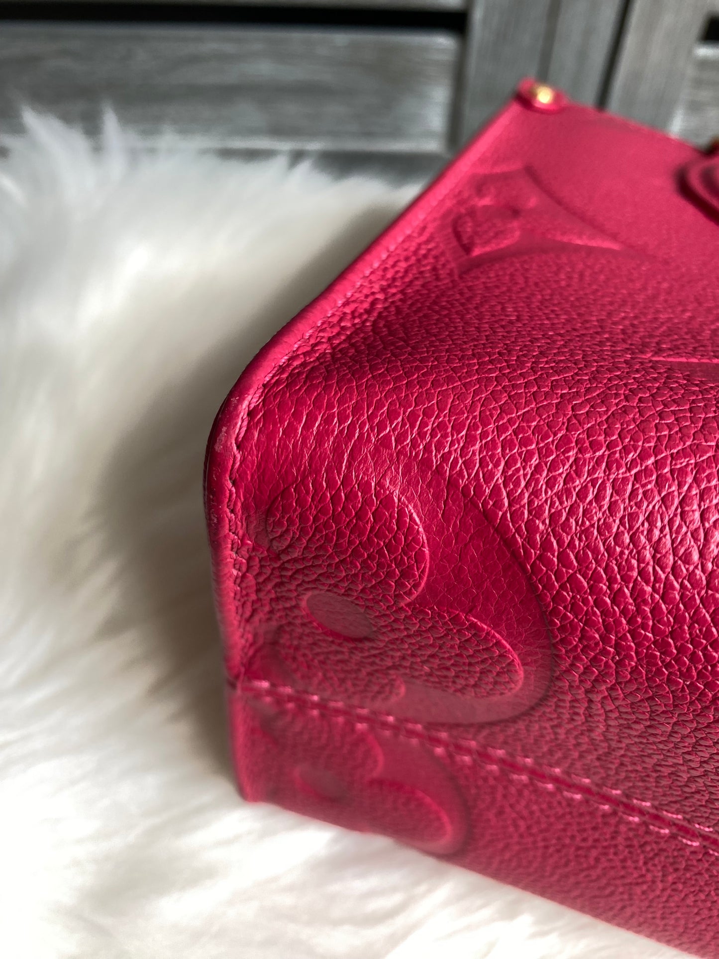 Louis Vuitton OnTheGo PM Freesia Pink Empreinte Leather