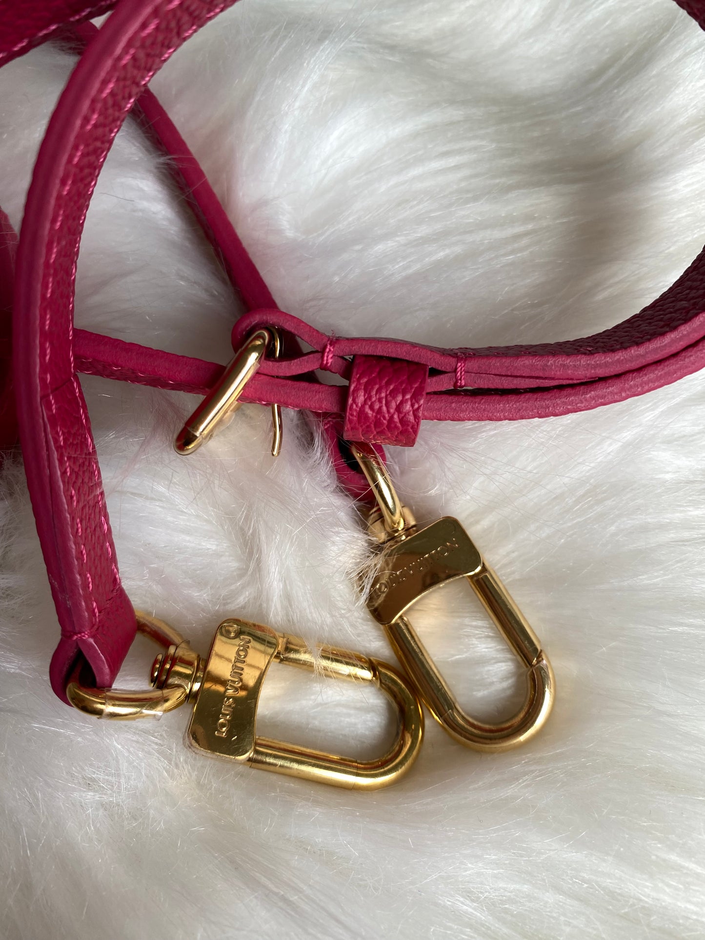 Louis Vuitton OnTheGo PM Freesia Pink Empreinte Leather