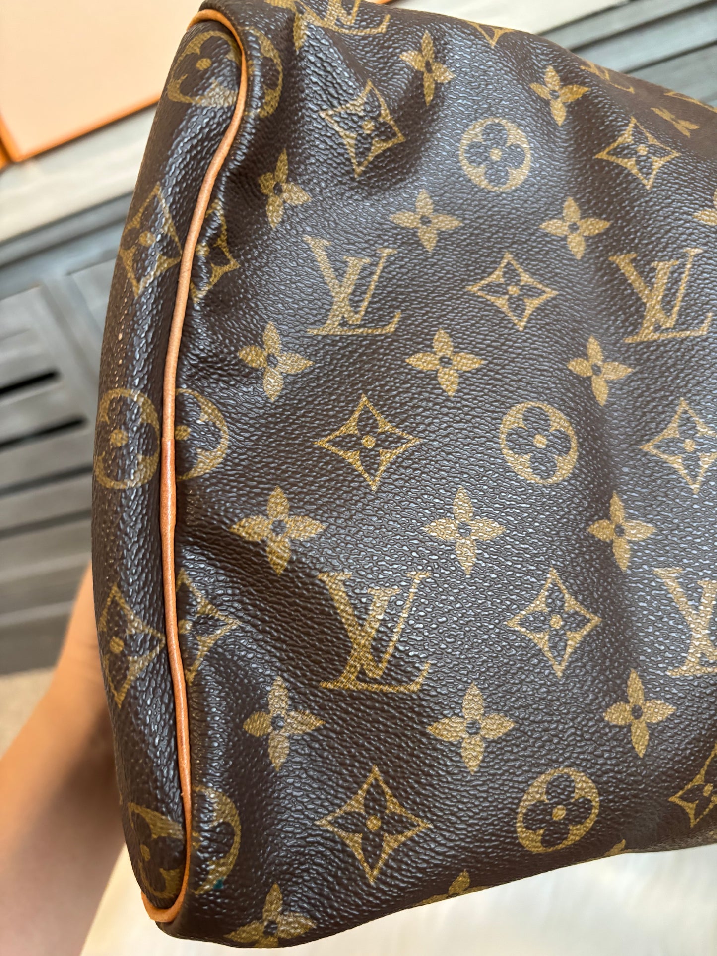 Louis Vuitton Speedy 40