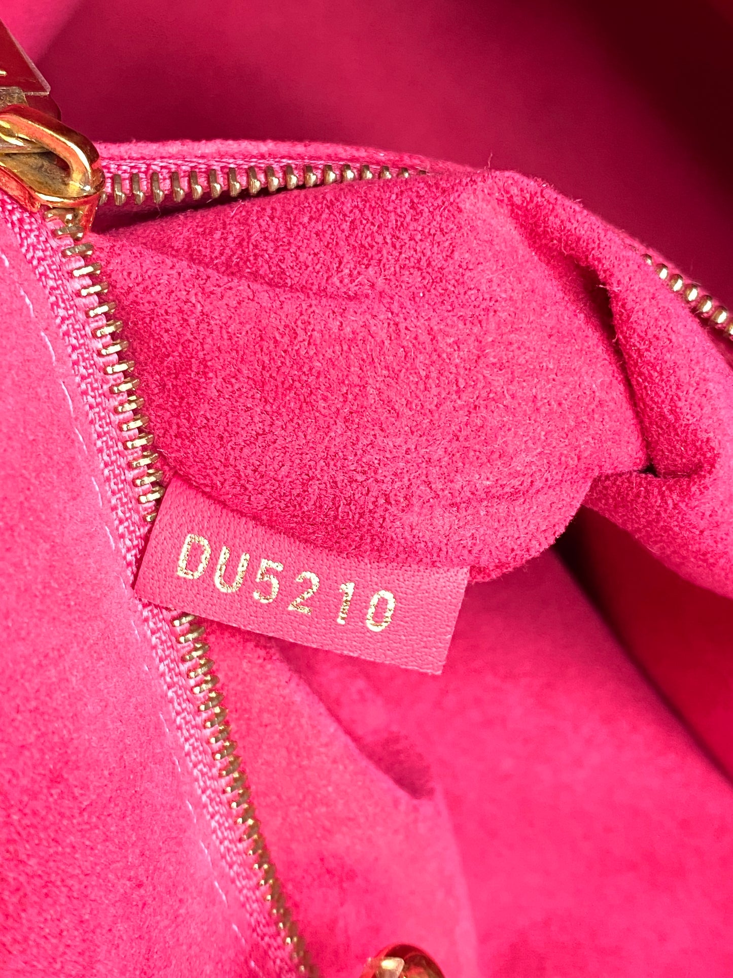 Louis Vuitton OnTheGo PM Freesia Pink Empreinte Leather