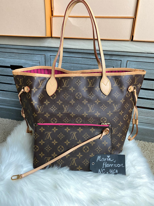 Louis Vuitton Neverfull MM With Pouch - Pink/Pivoine Interior