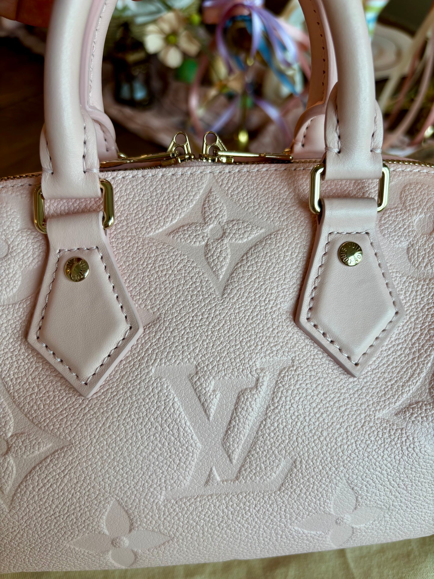Louis Vuitton Speedy 20 Bandouliere Pink Opale Empreinte Leather