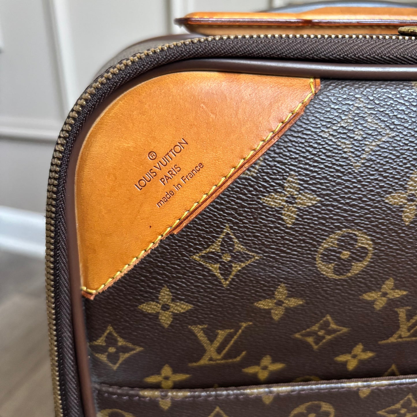 Louis Vuitton Pegase 45