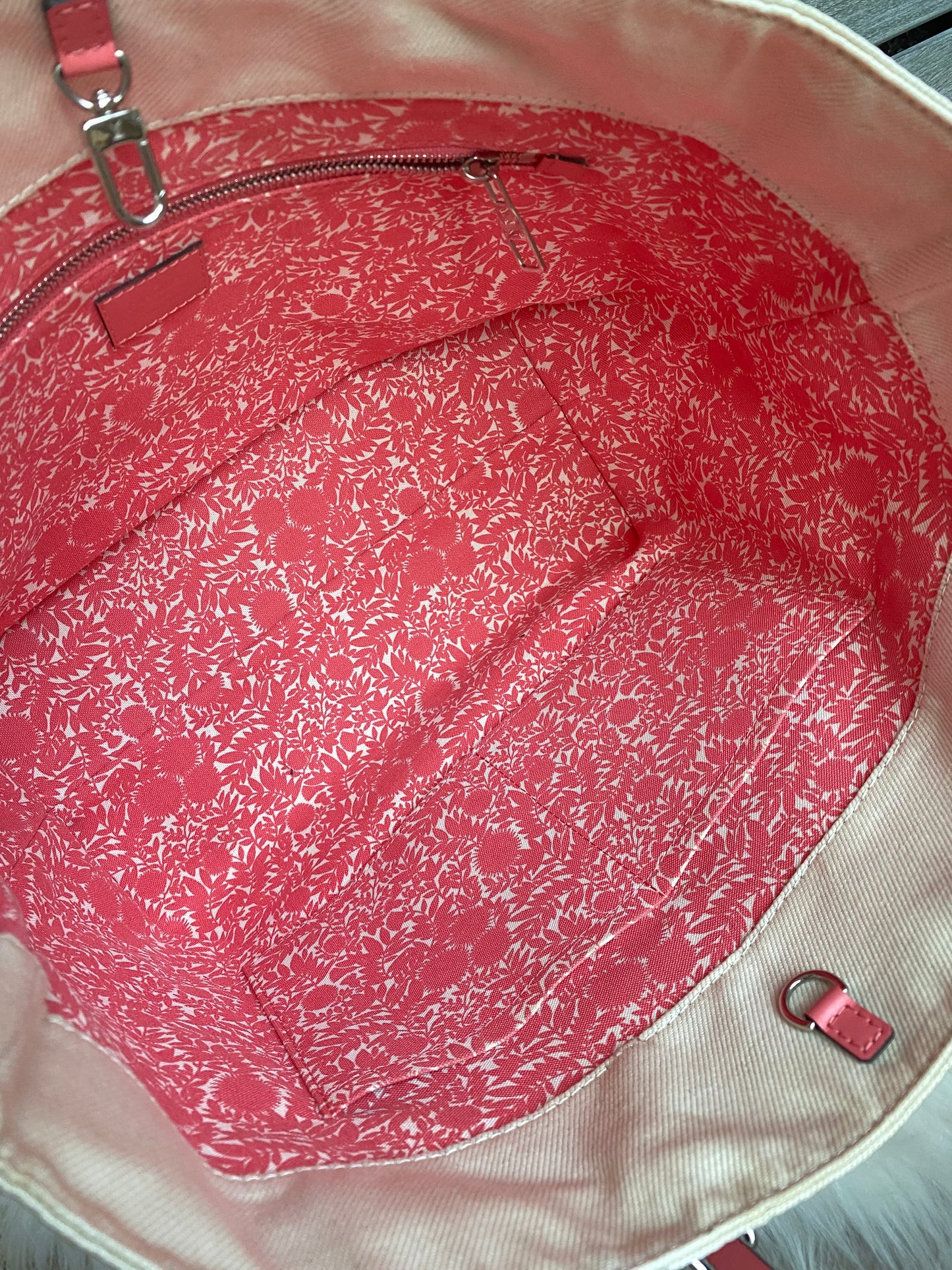 Louis Vuitton Limited Edition Corail Cotton Articles De Voyage Cabas MM Tote Bag