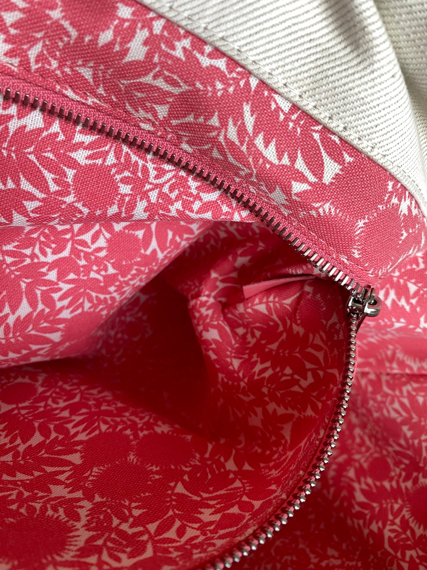 Louis Vuitton Limited Edition Corail Cotton Articles De Voyage Cabas MM Tote Bag