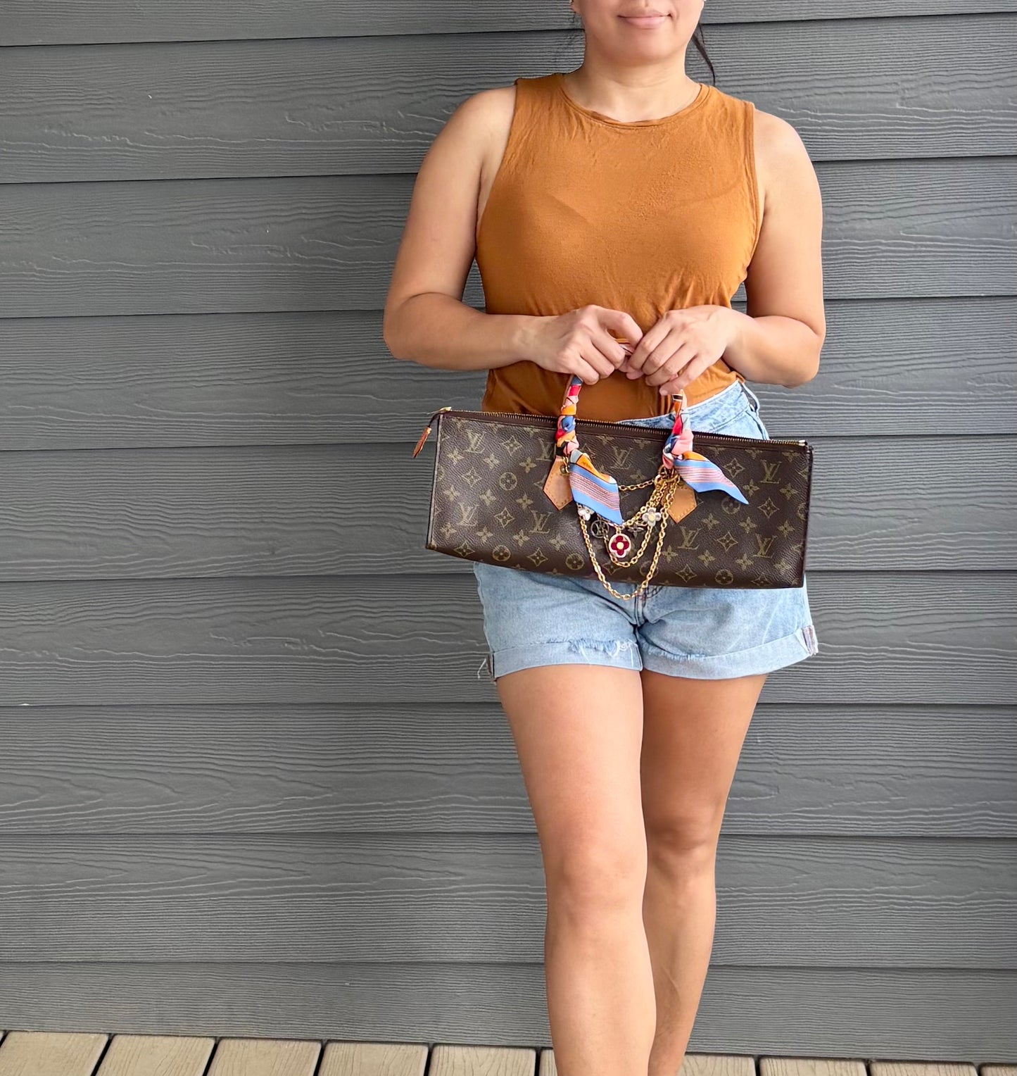 Louis Vuitton Sac Triangle Monogram