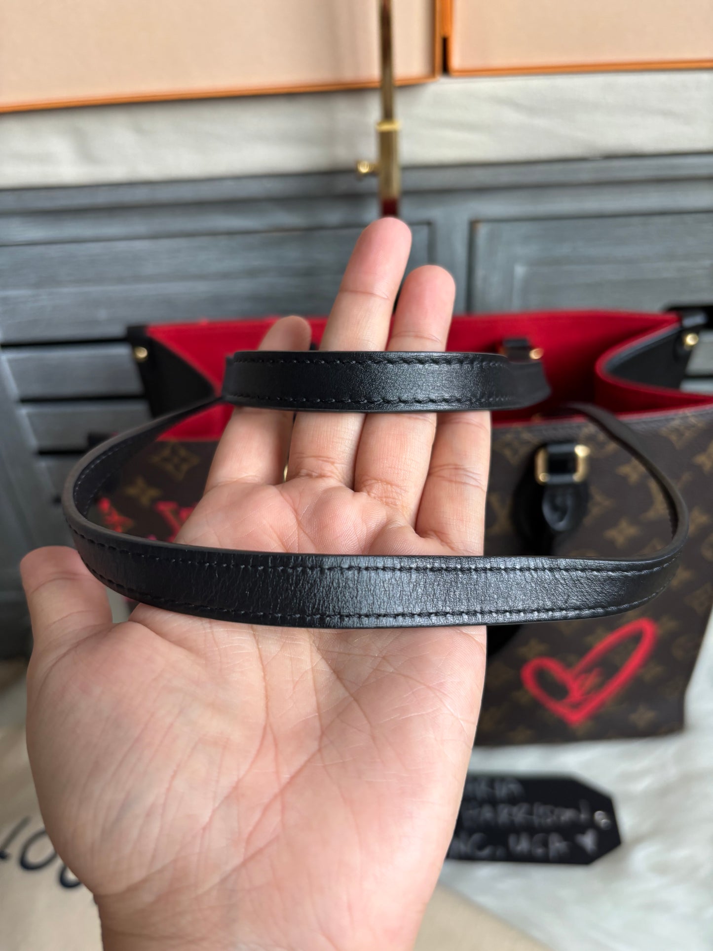 Louis Vuitton Fall In Love OnTheGo MM