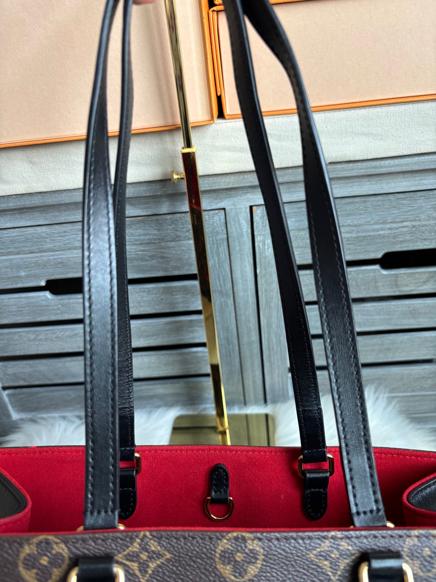 Louis Vuitton Fall In Love OnTheGo MM