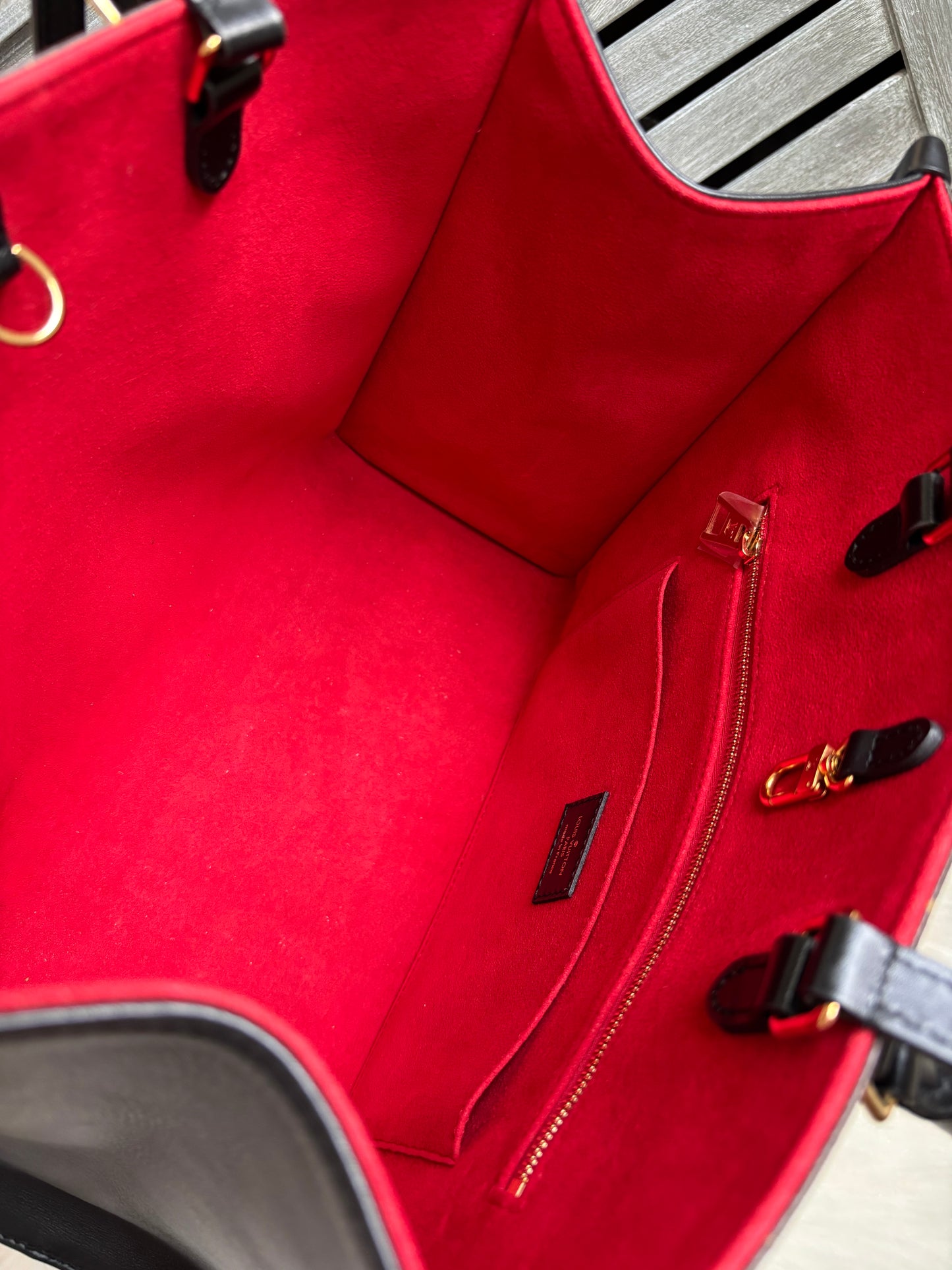 Louis Vuitton Fall In Love OnTheGo MM