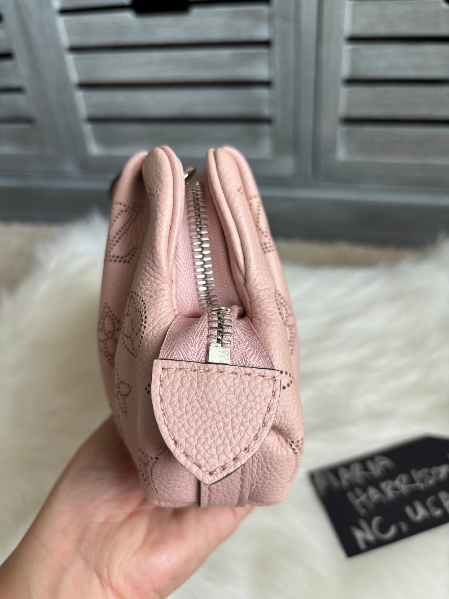 Louis Vuitton Magnolia Monogram Mahina Leather Scala Pouch/Crossbody Bag
