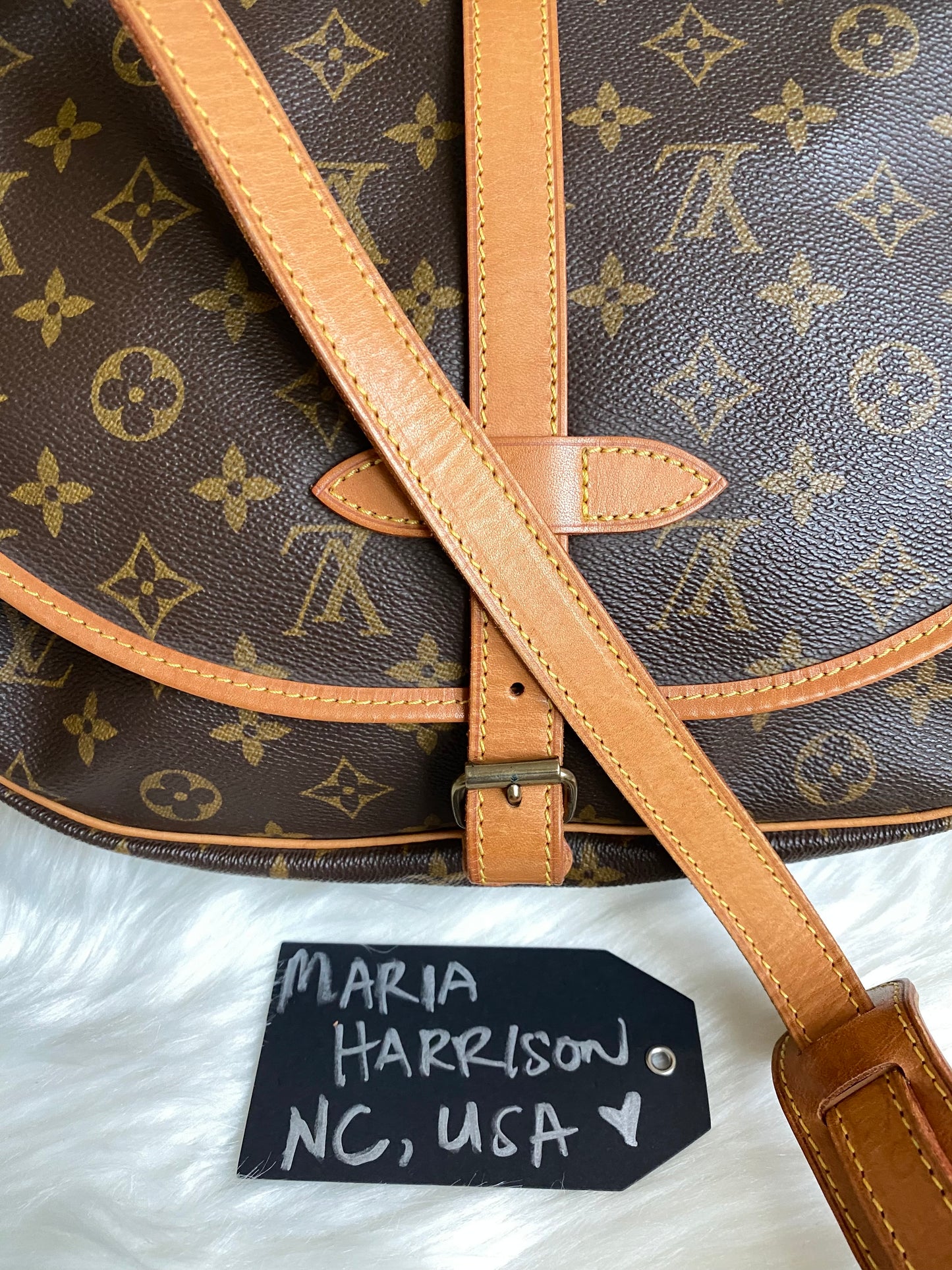 Louis Vuitton Saumur 30