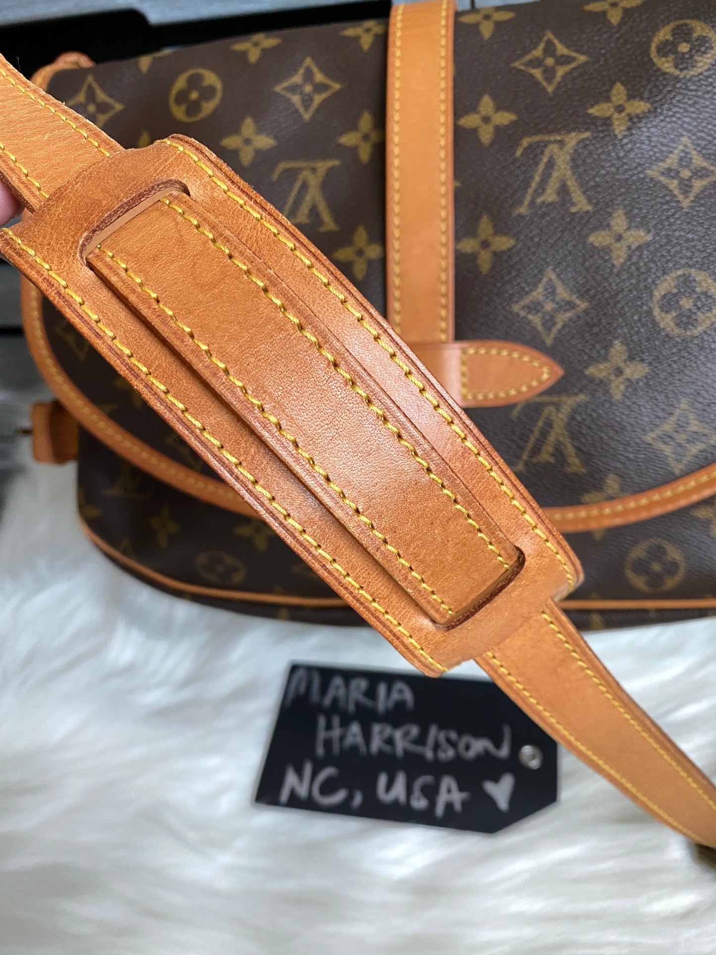 Louis Vuitton Saumur 30