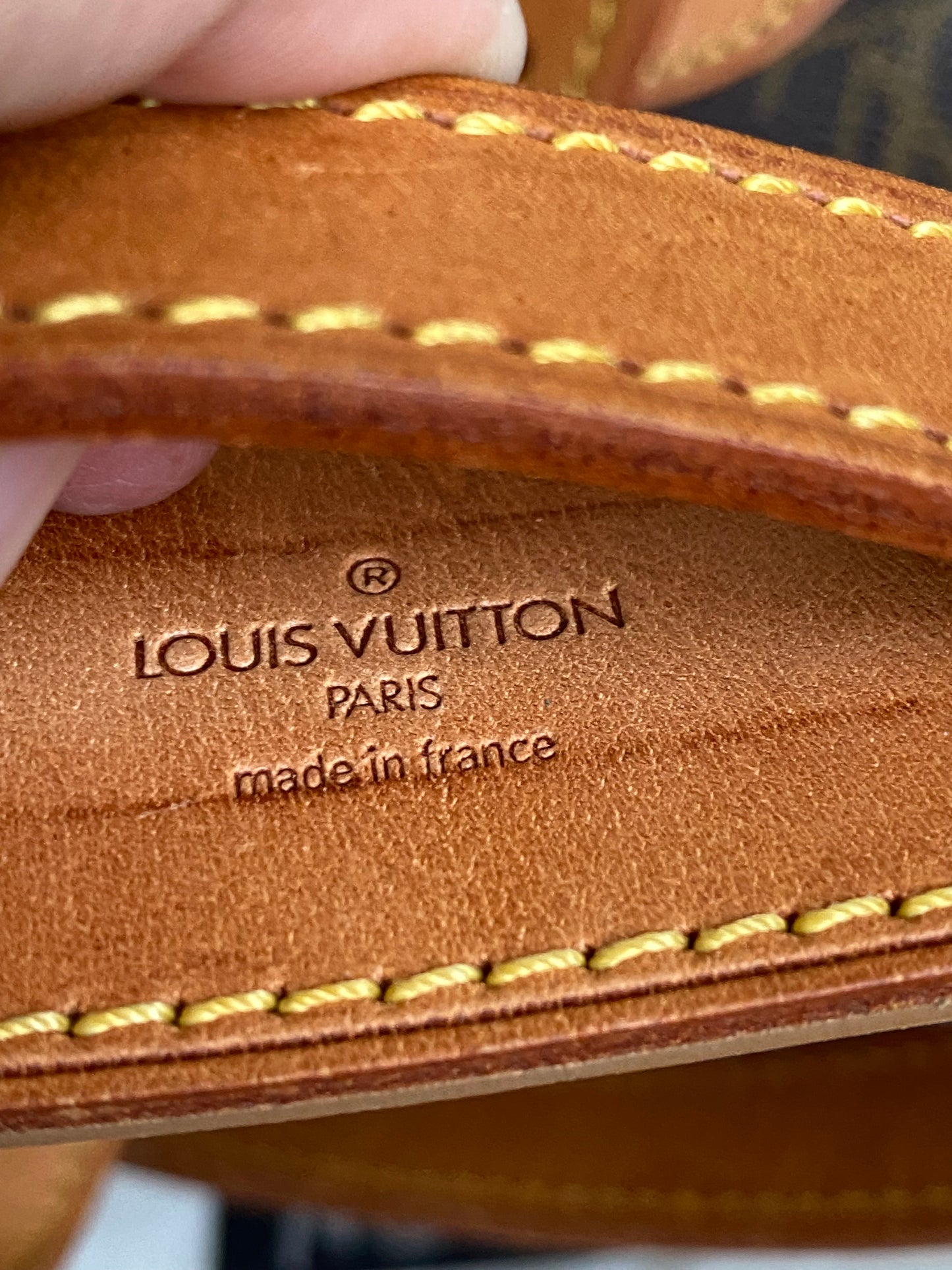 Louis Vuitton Saumur 30