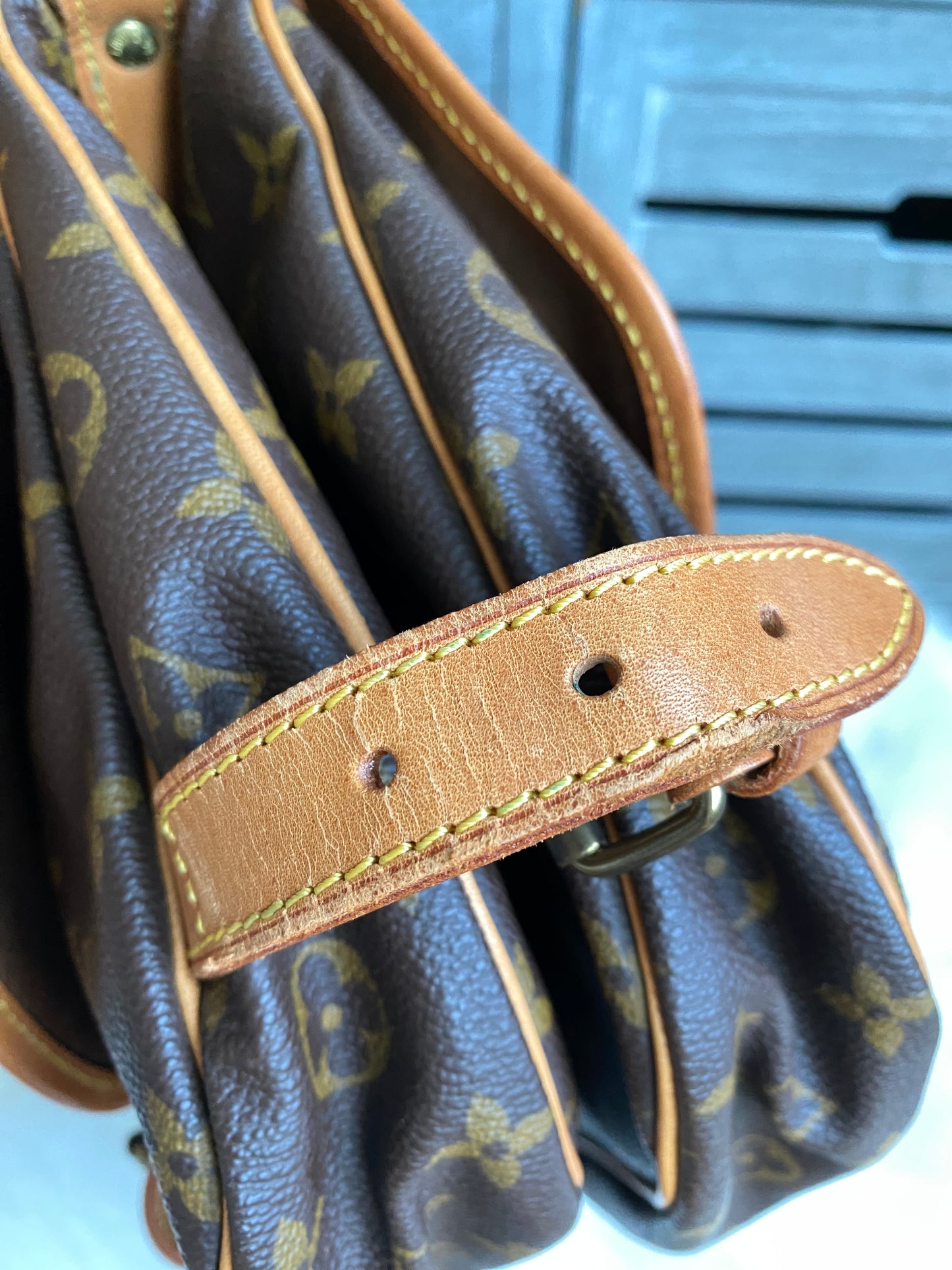 Louis Vuitton Saumur 30