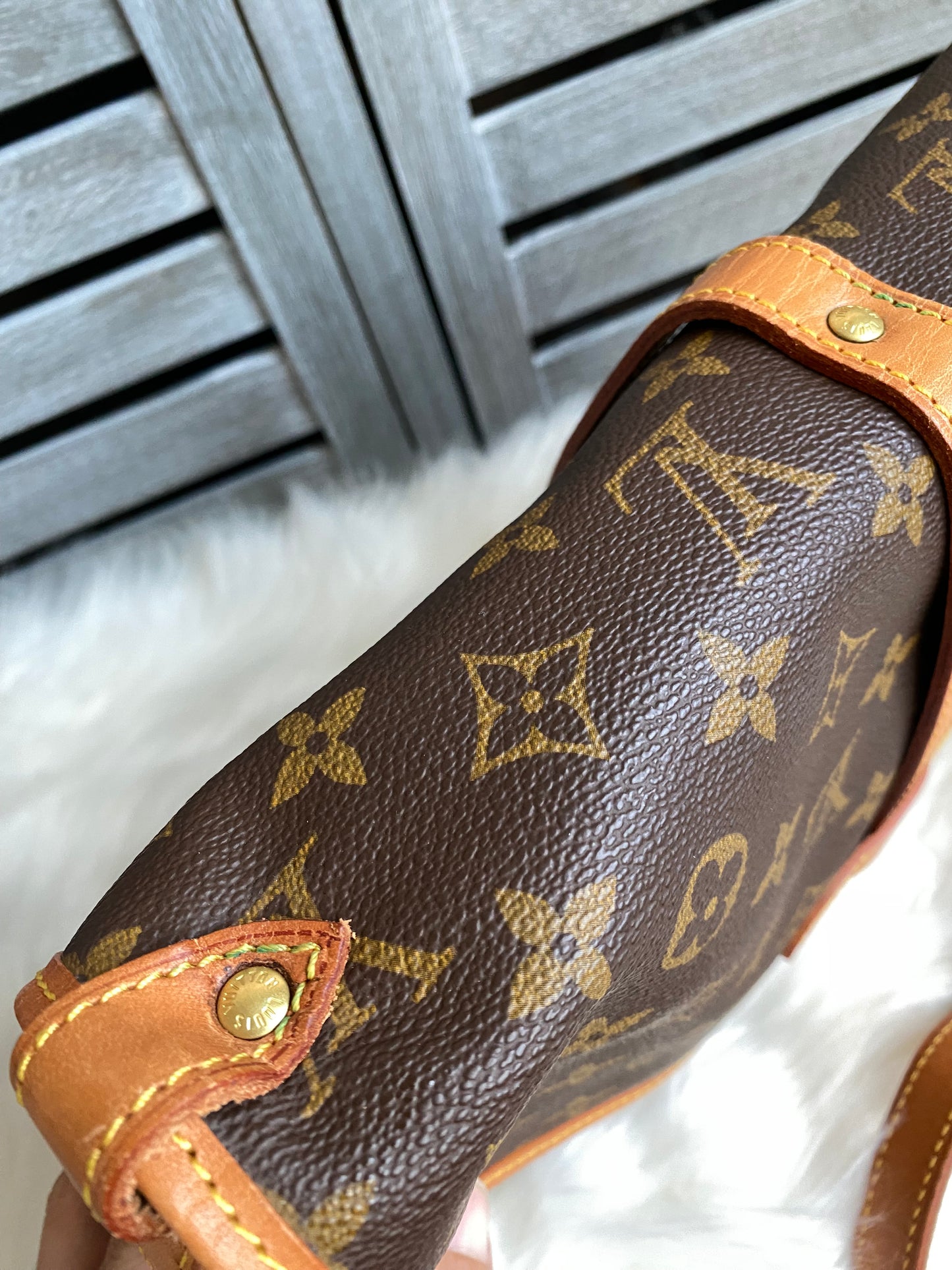 Louis Vuitton Saumur 30