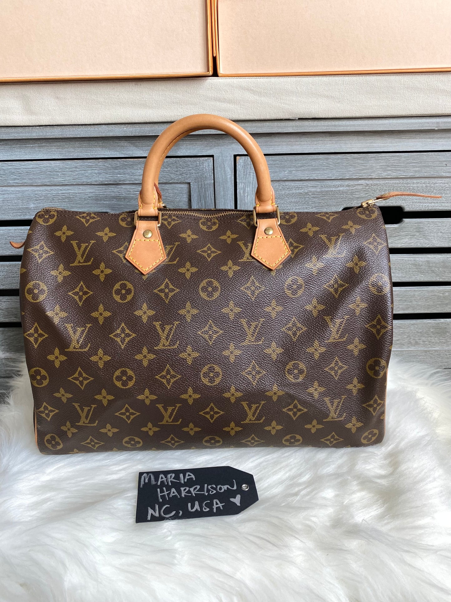 Louis Vuitton Speedy 35