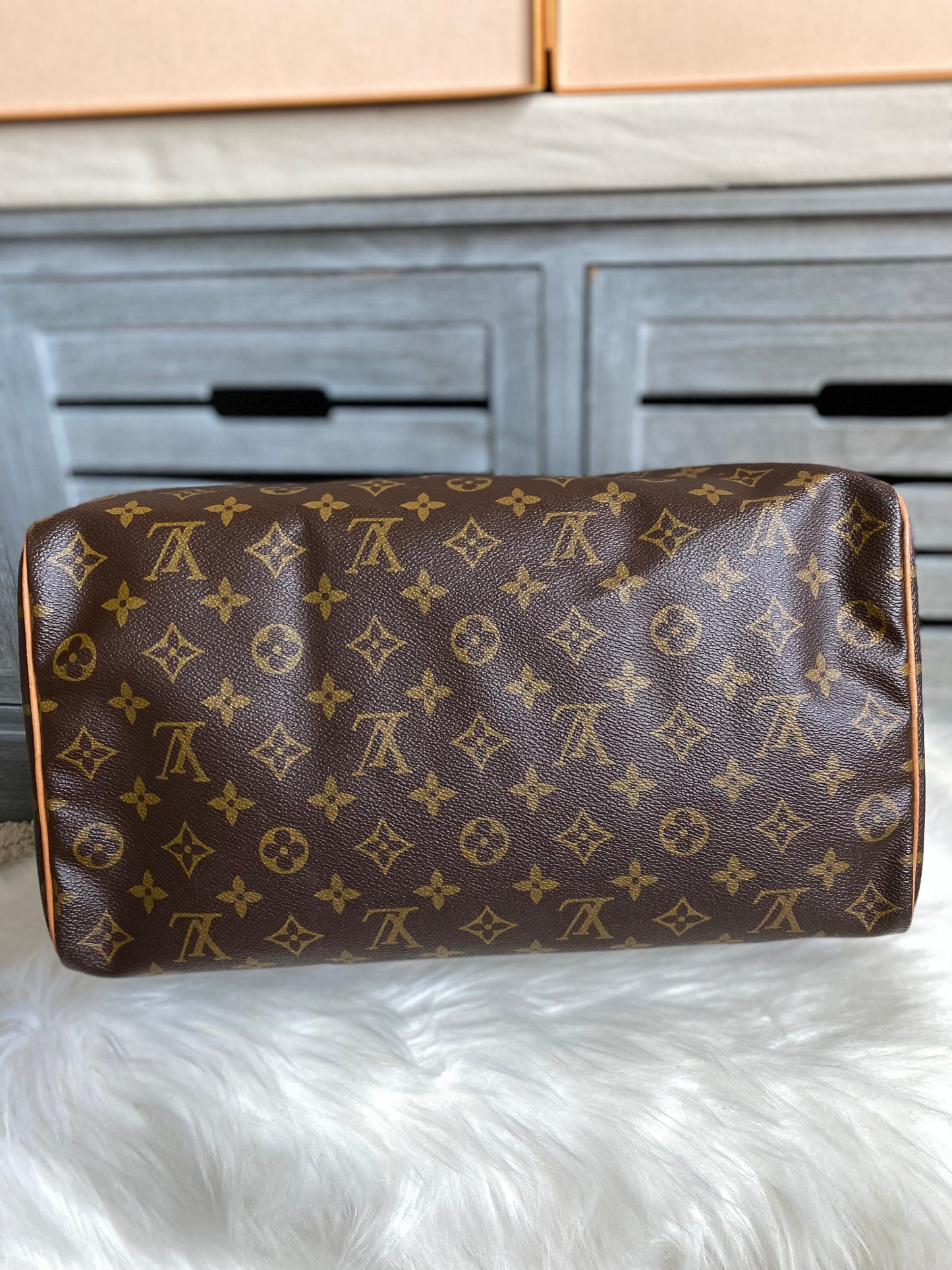 Louis Vuitton Speedy 35